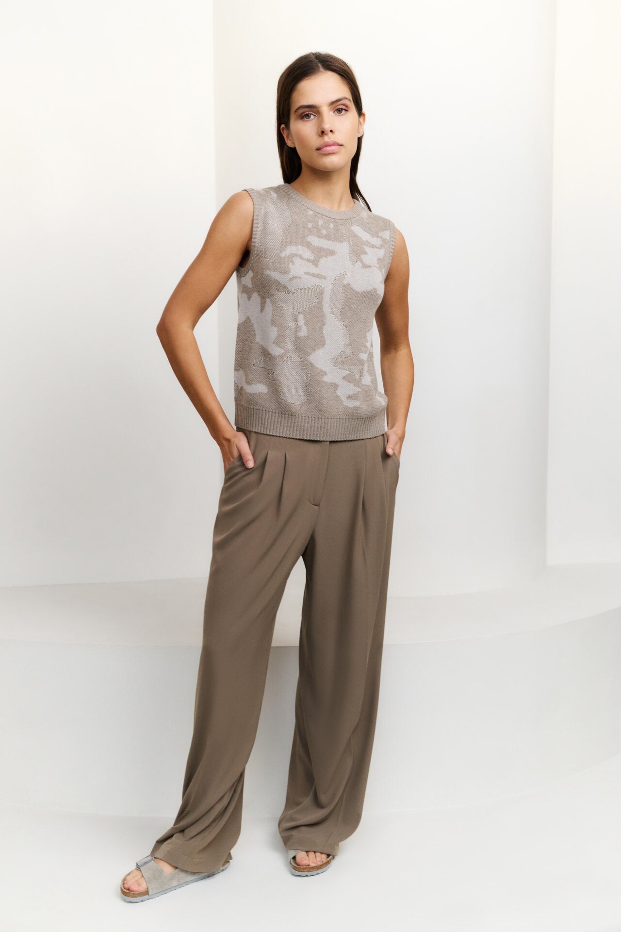 Gewebte Hose mit Bundfalten