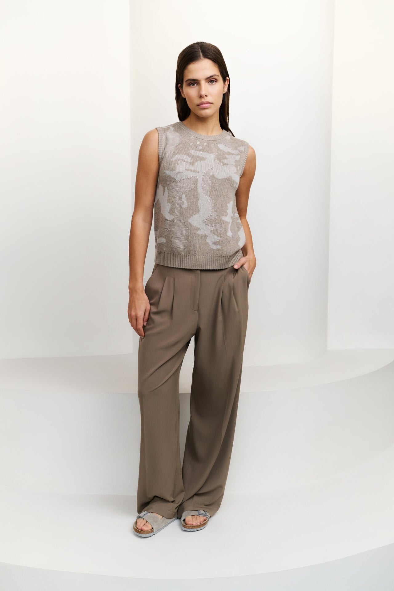 Gewebte Hose mit Bundfalten