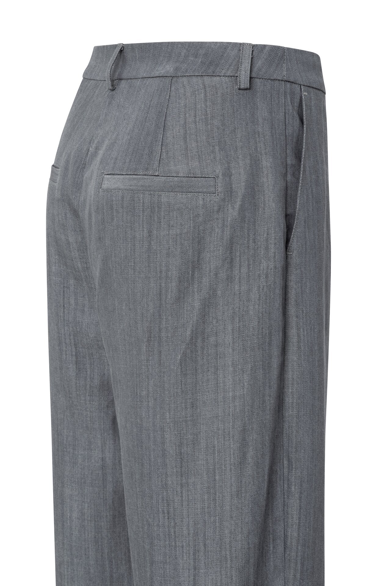 Schmal zulaufende Hose mit hohem Bund