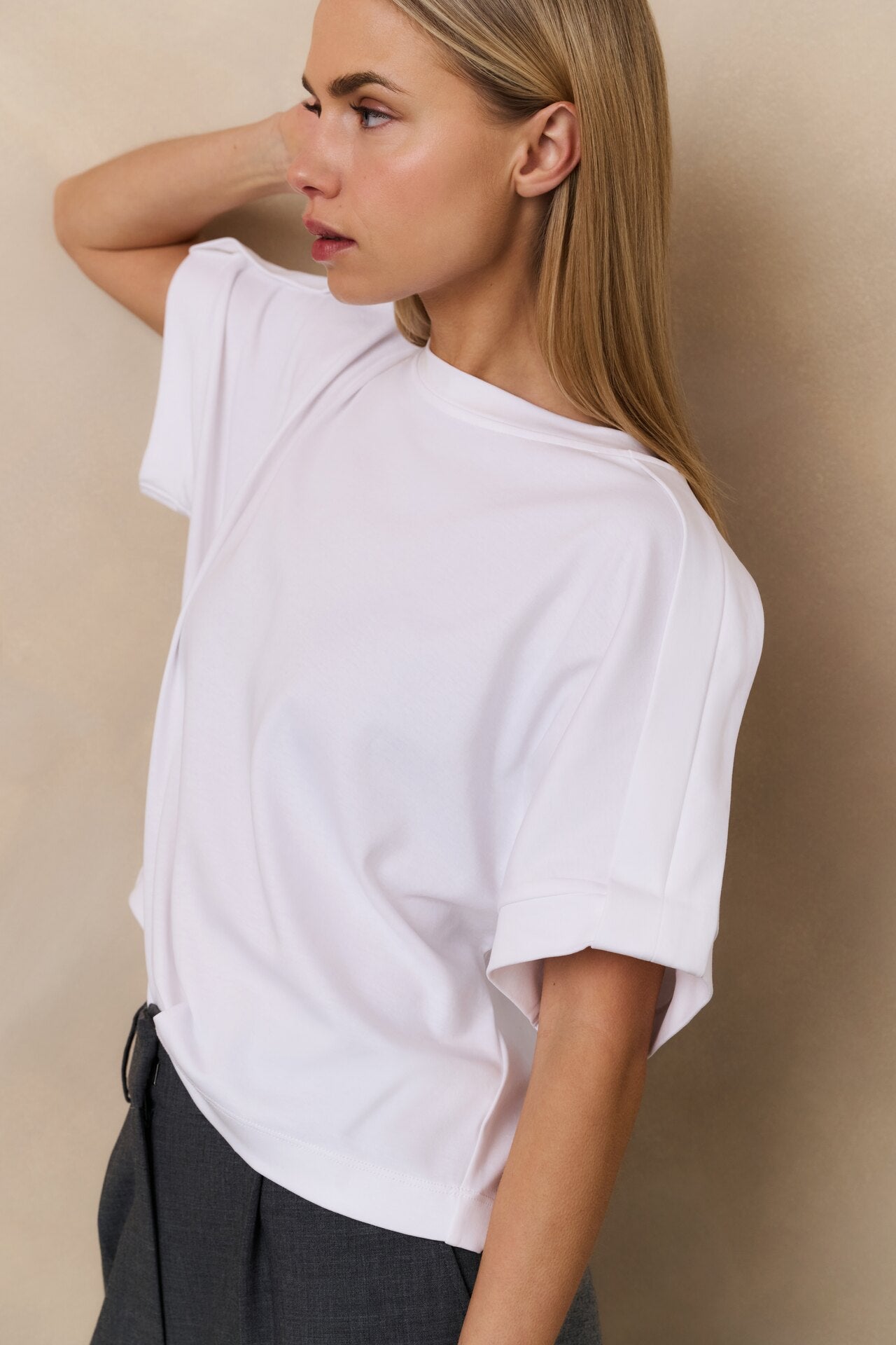 Kurzärmeliges Jersey-Oberteil mit Faltendetail