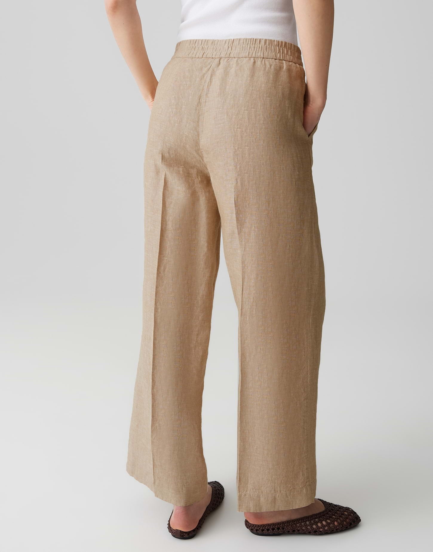 Zeitlose Hose in Leinen-Eleganz für warme Tage