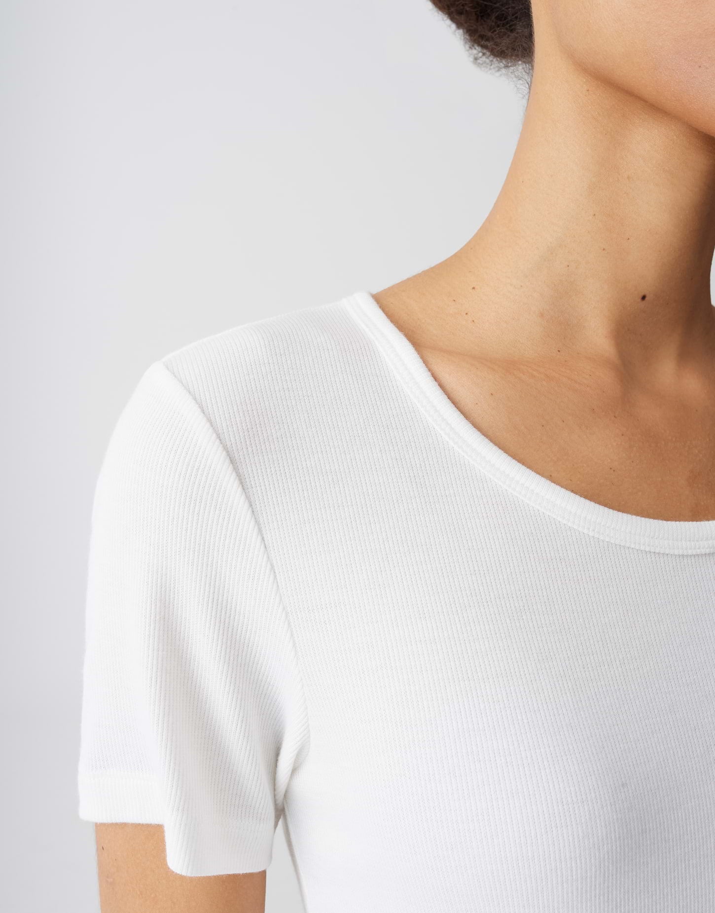 Figurbetontes Feinripp-T-Shirt