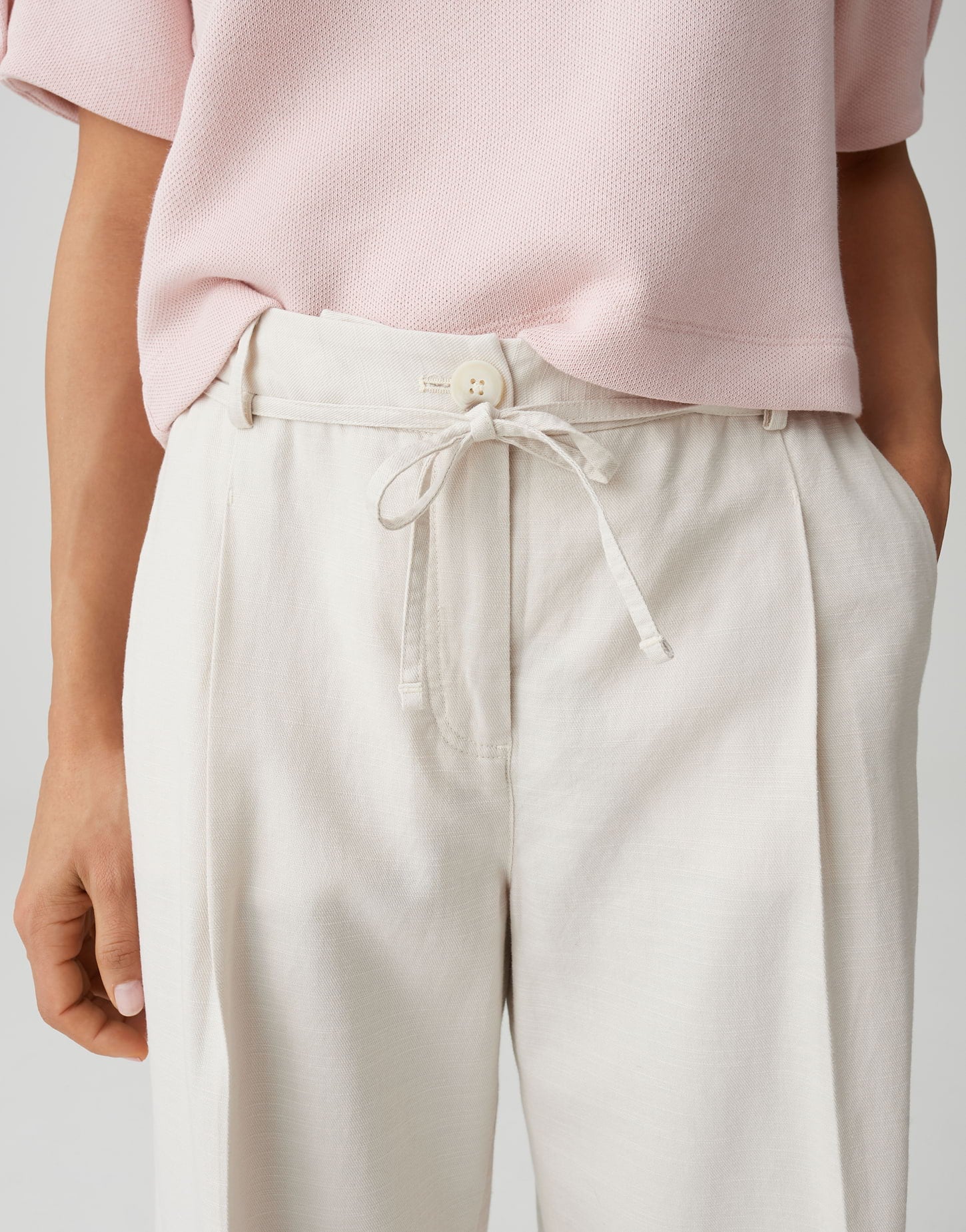 Die luftige Leinenhose mit Bindedetail