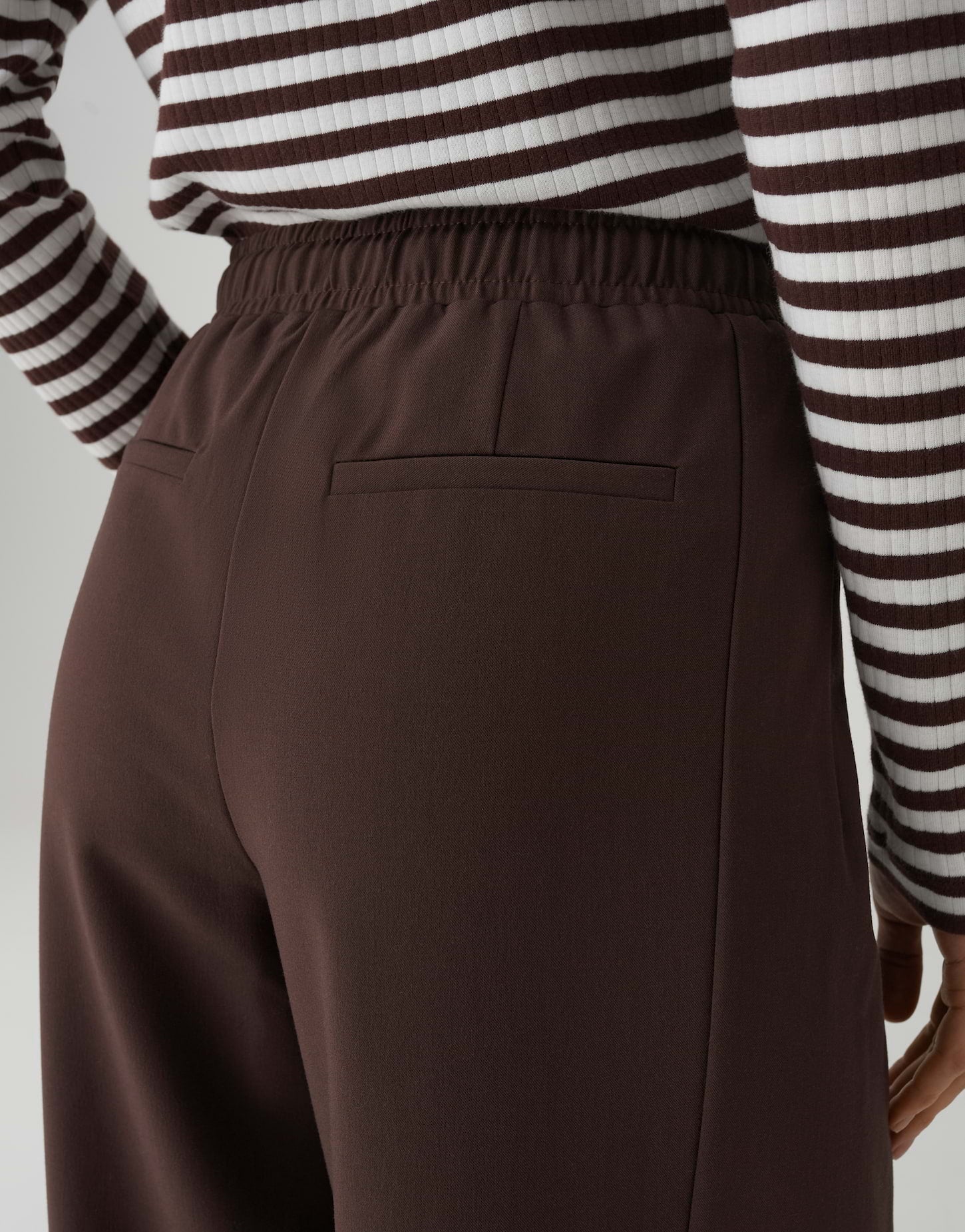 Weite Hose mit fließendem Fall