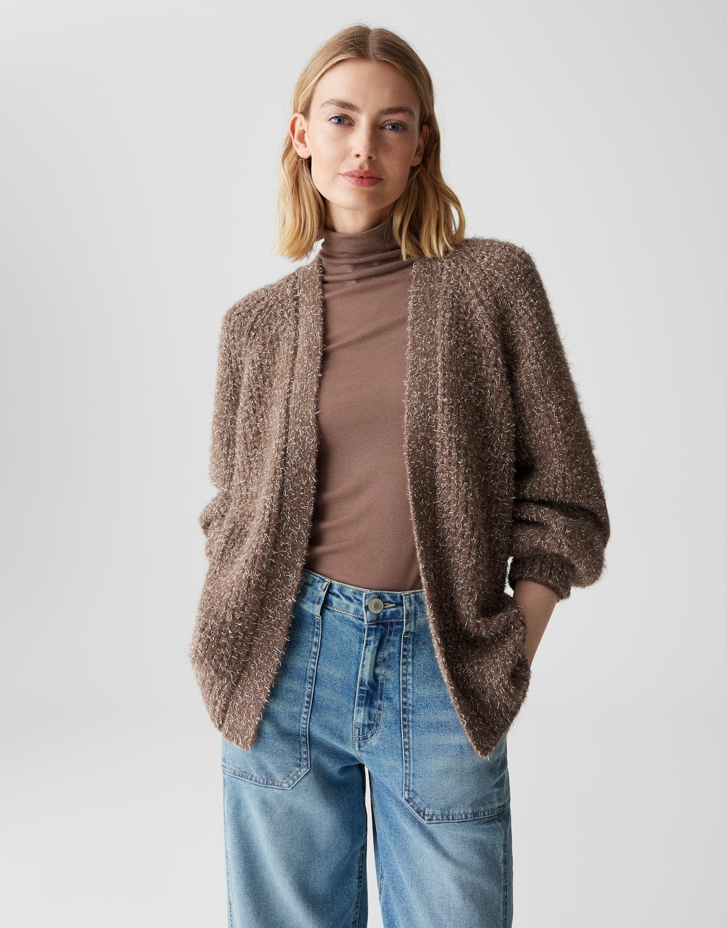 offener Cardigan mit haarigem Strick