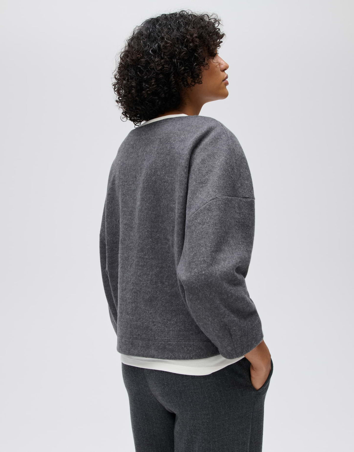 Ruhige Modernität für jeden Tag: Das Sweatshirt Gussi