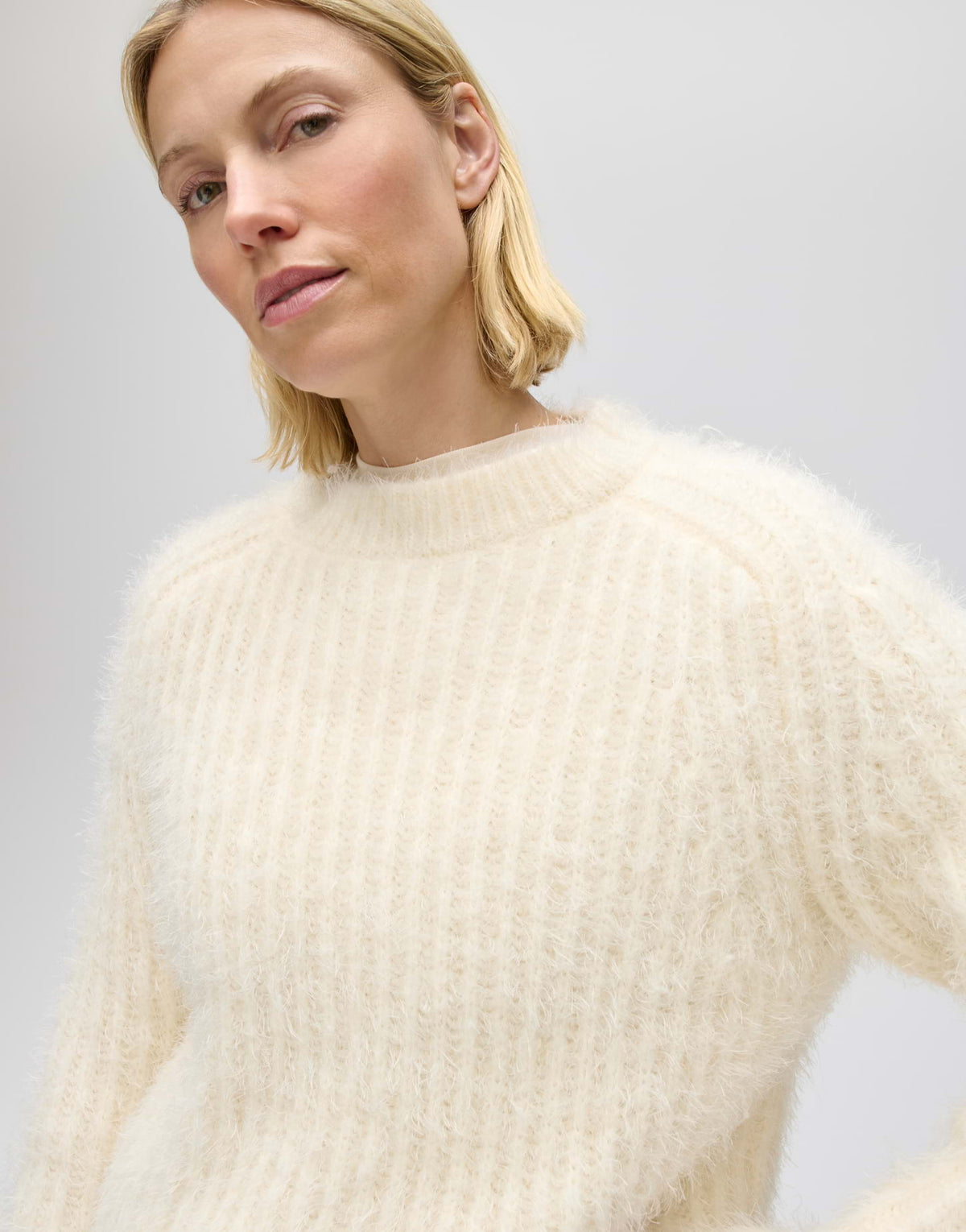 Der flauschige Rippstrickpullover Pontes