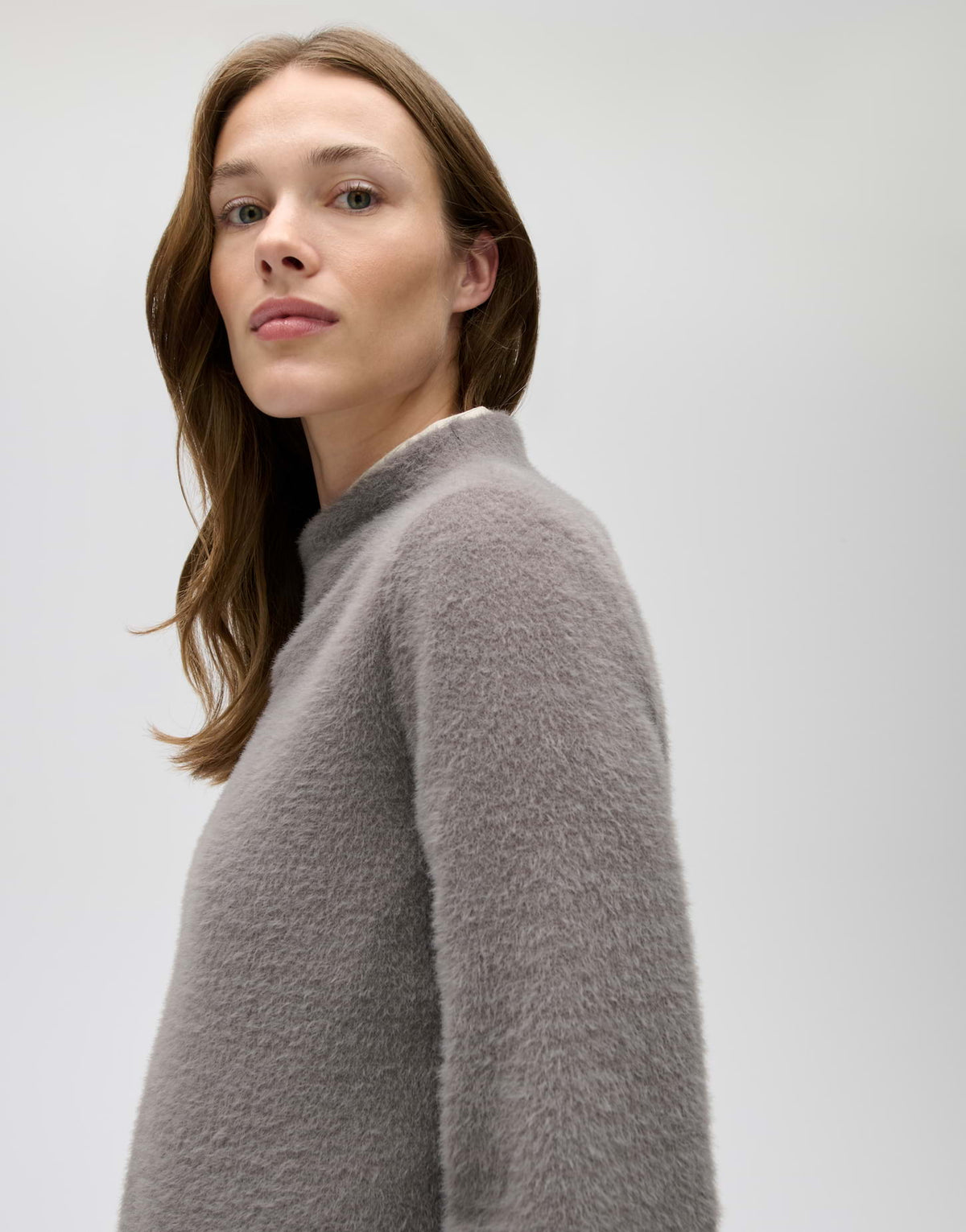 Der flauschige Mock-Neck-Pullover
