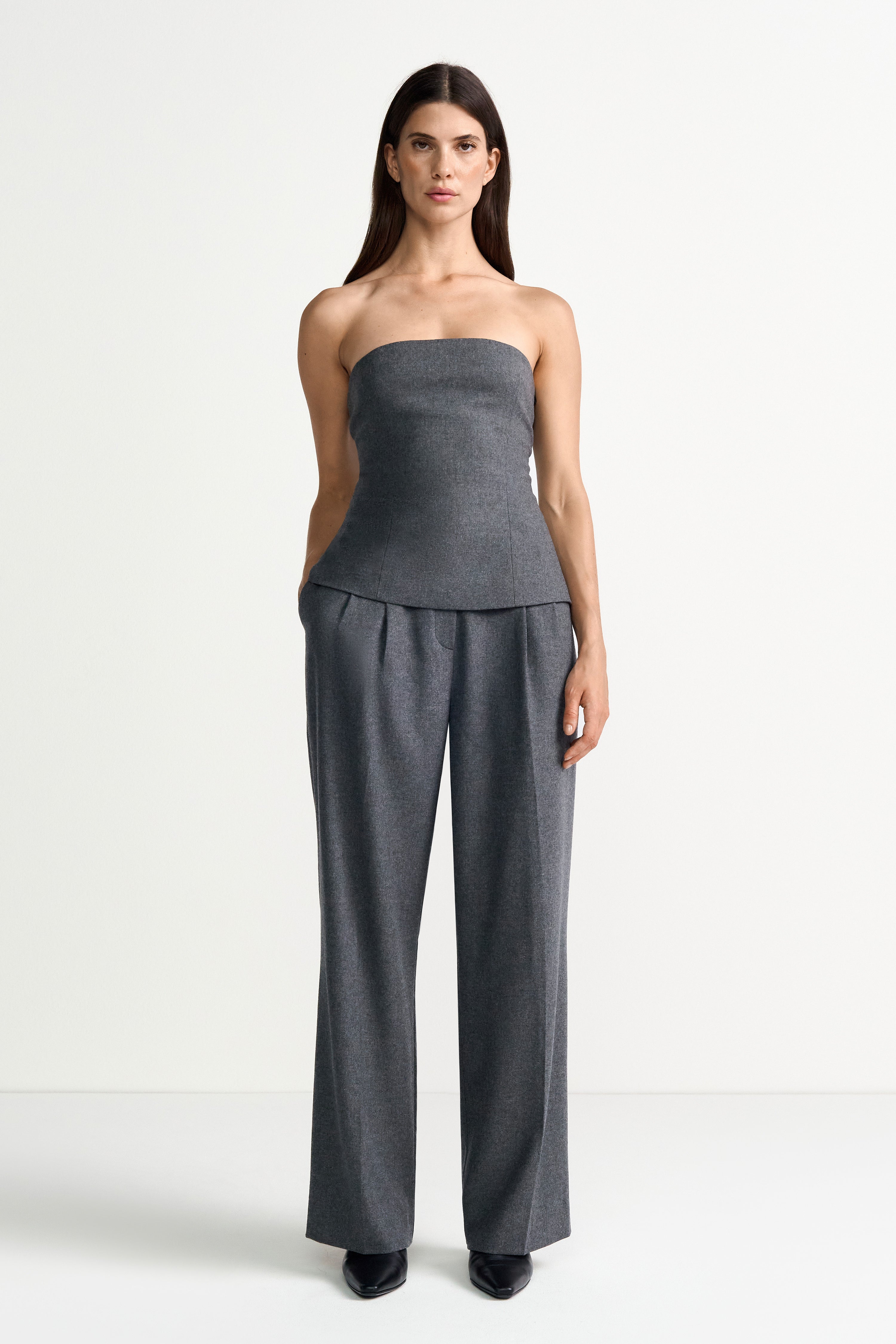 Stylische graue Bundfaltenhose aus edlem Flanell