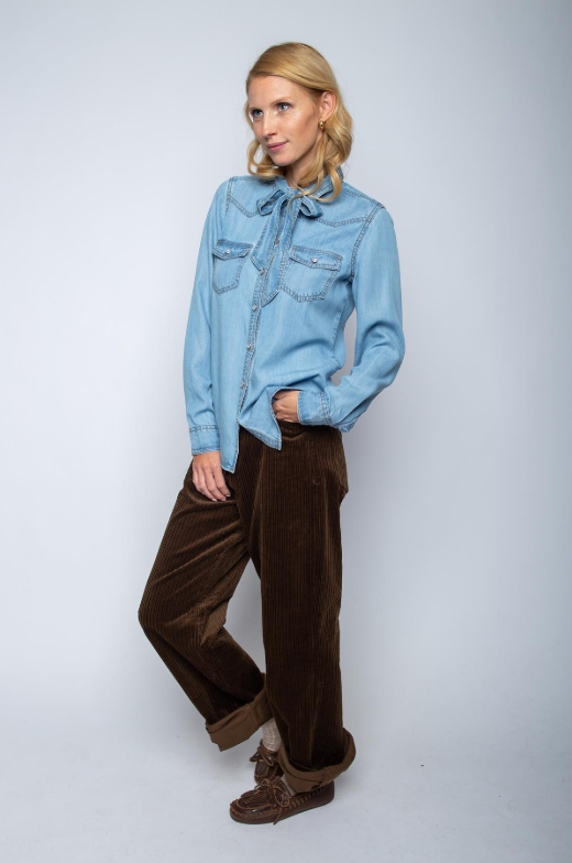 Hemdbluse im Denim-Look mit abnehmbarer Schluppe