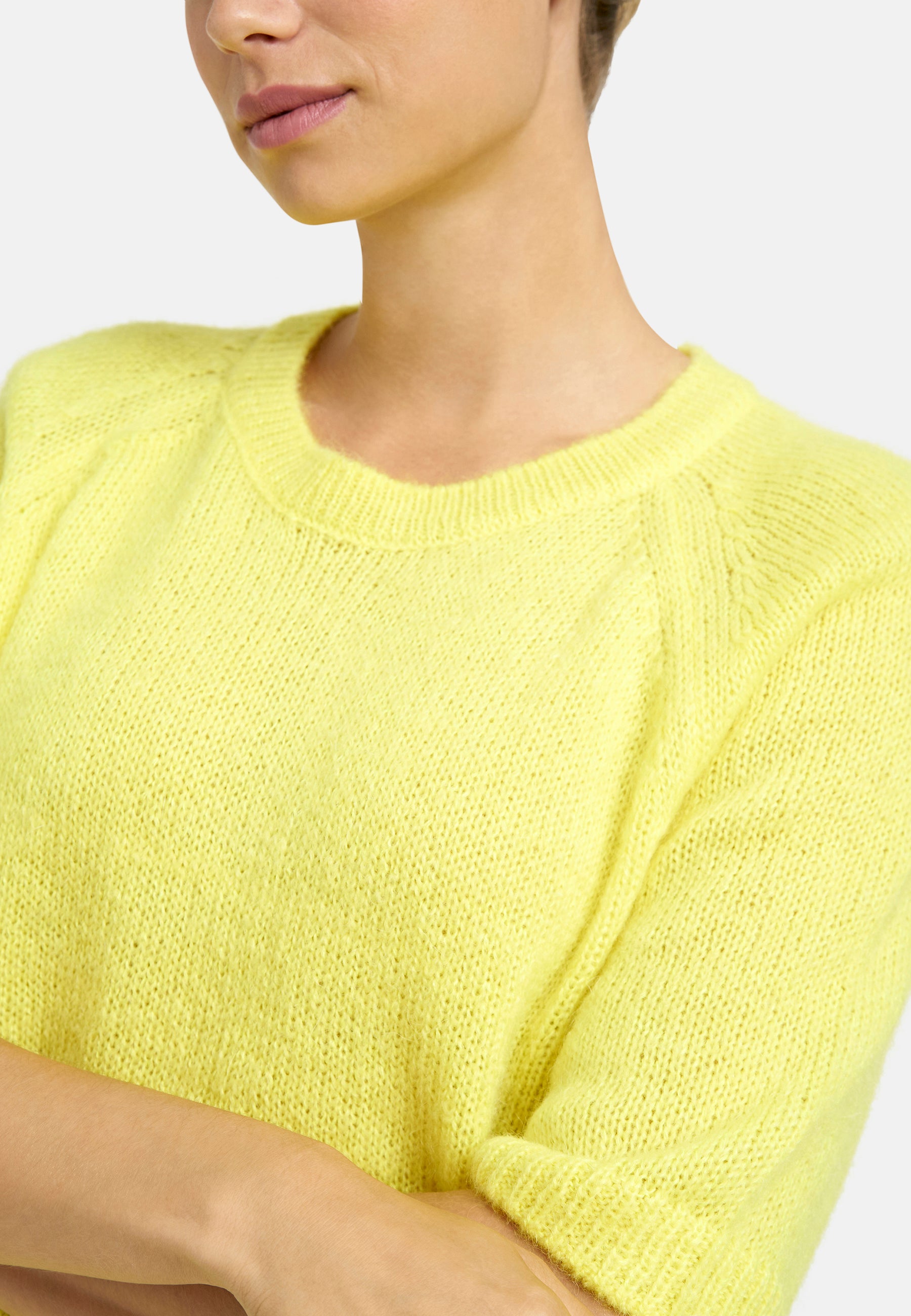 Locker geschnittener Kurzarm-Strickpullover in Neon-Gelb