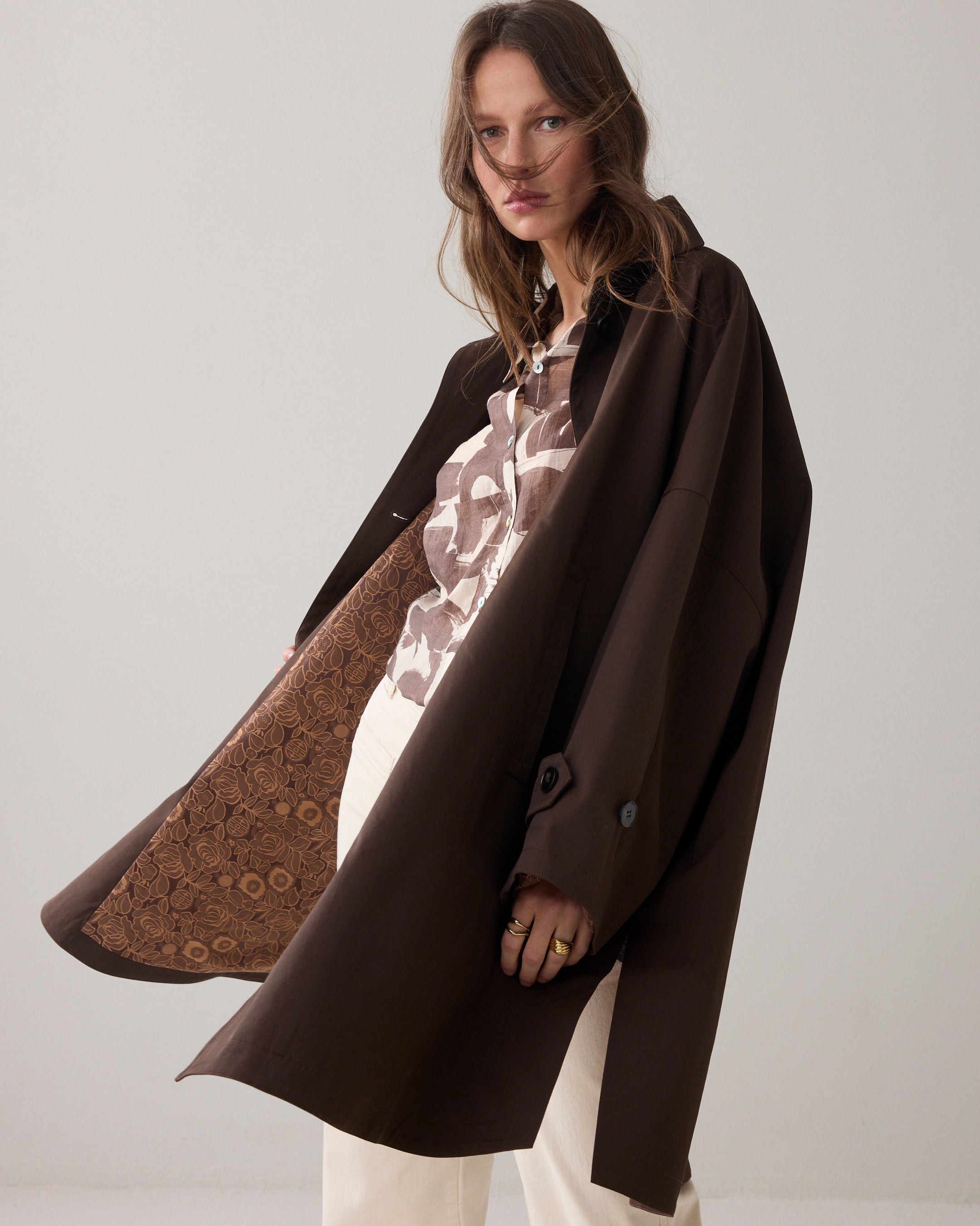 Eleganter Mantel im Oversized-Stil