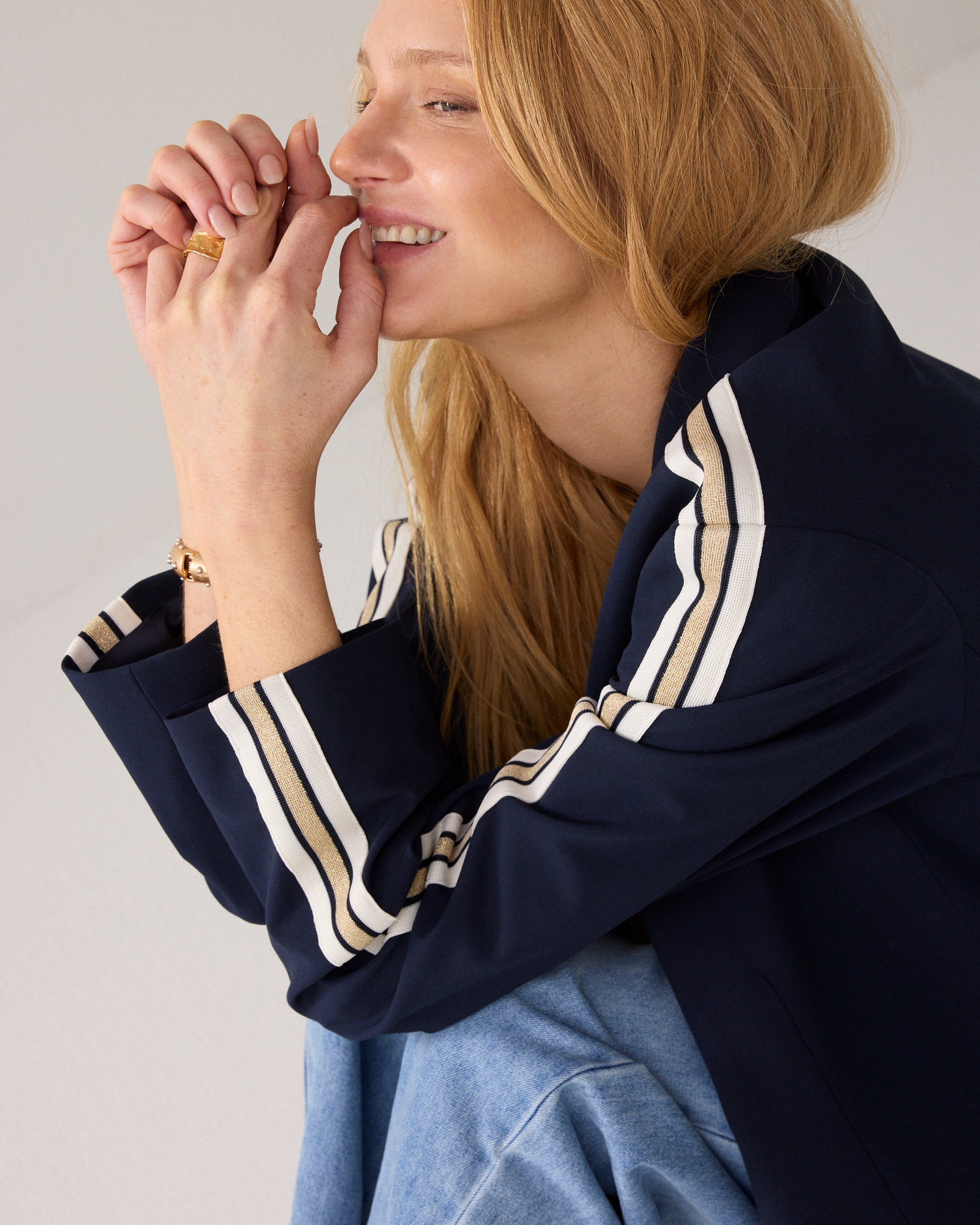 Relaxed Boyfriend Blazer mit sportiven Streifen