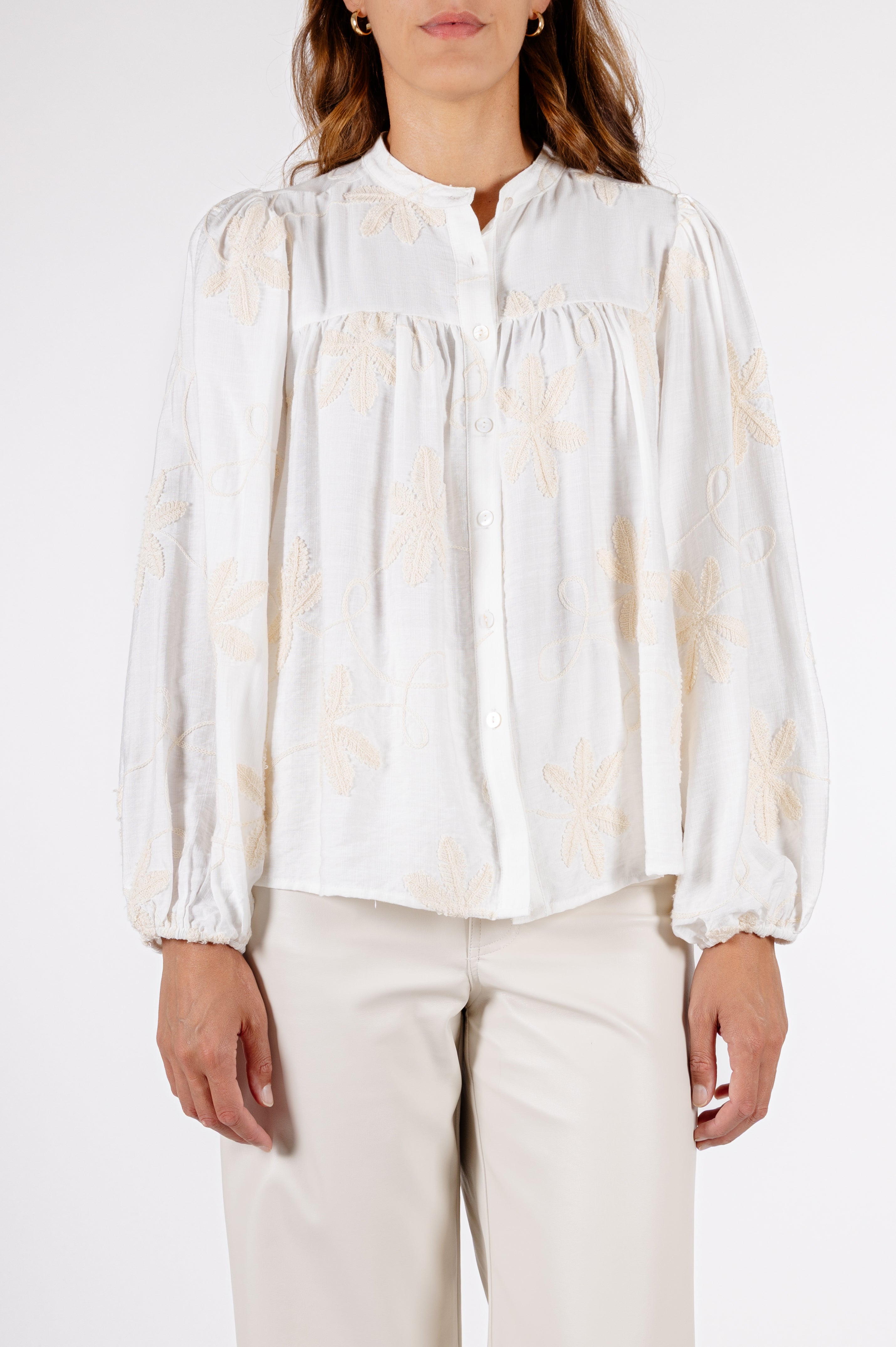 Luftige Bluse mit floraler Stickerei "Zilan"