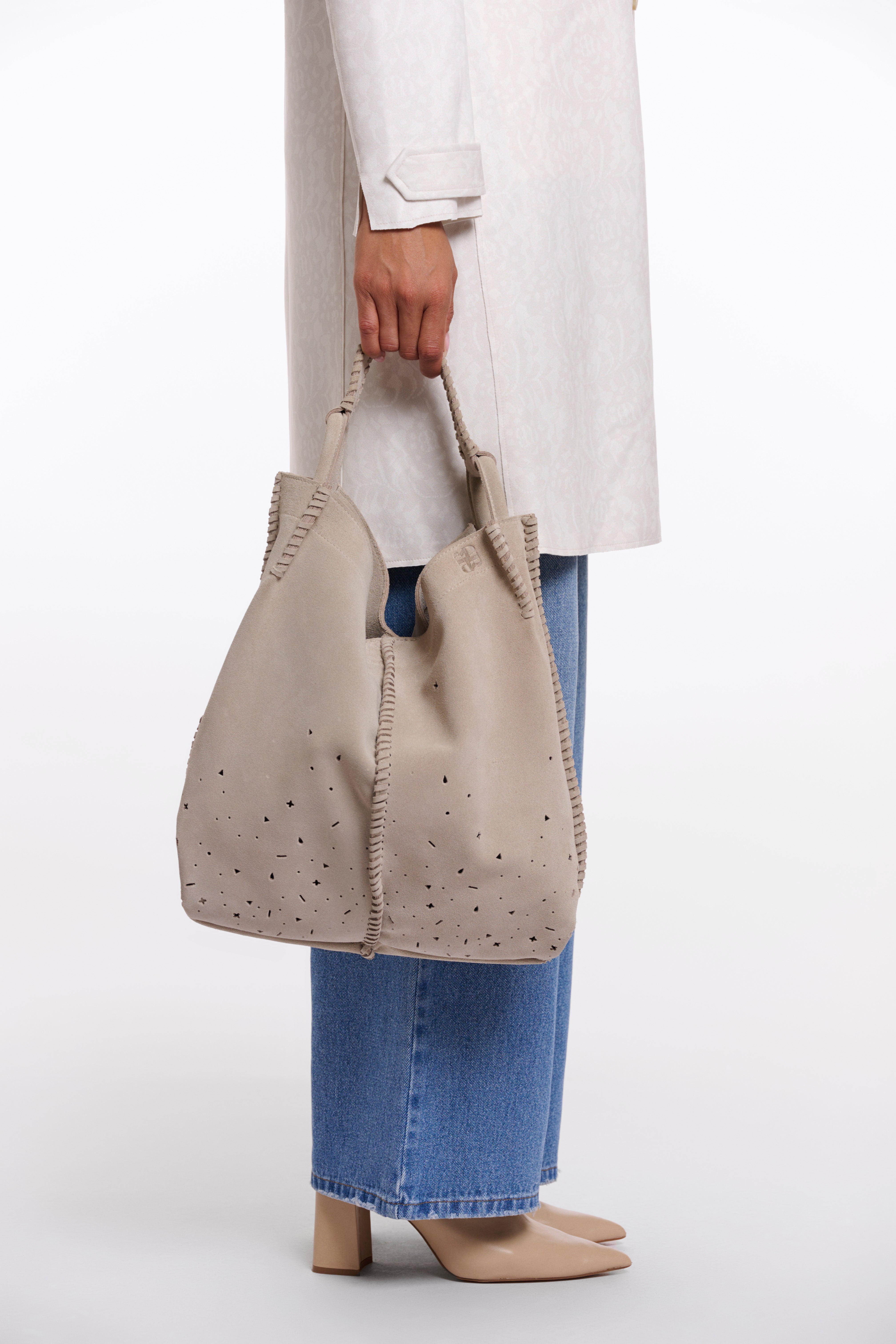 Lässige Shopper-Tasche mit kunstvollen Details "Sima"