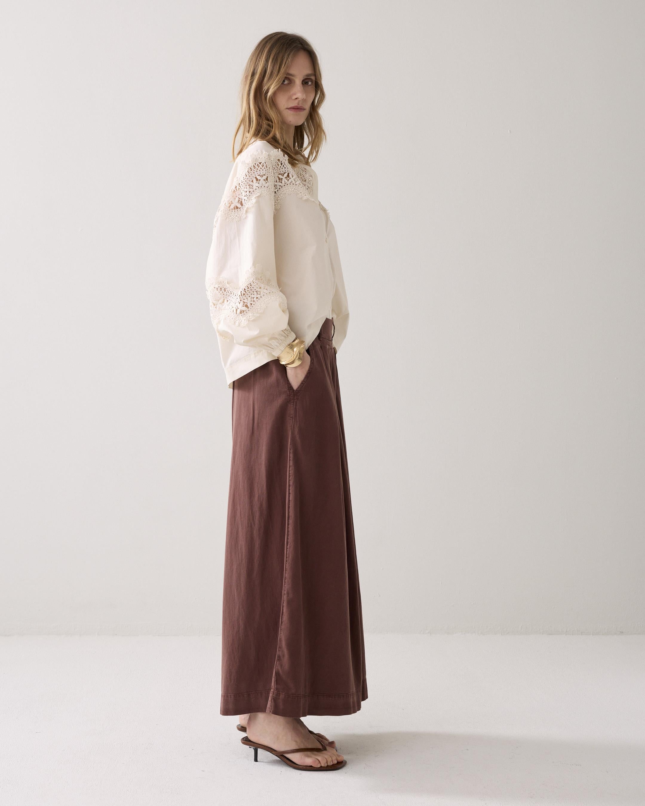 Palazzo-Hose mit fließendes Volumen in edlem Schokobraun