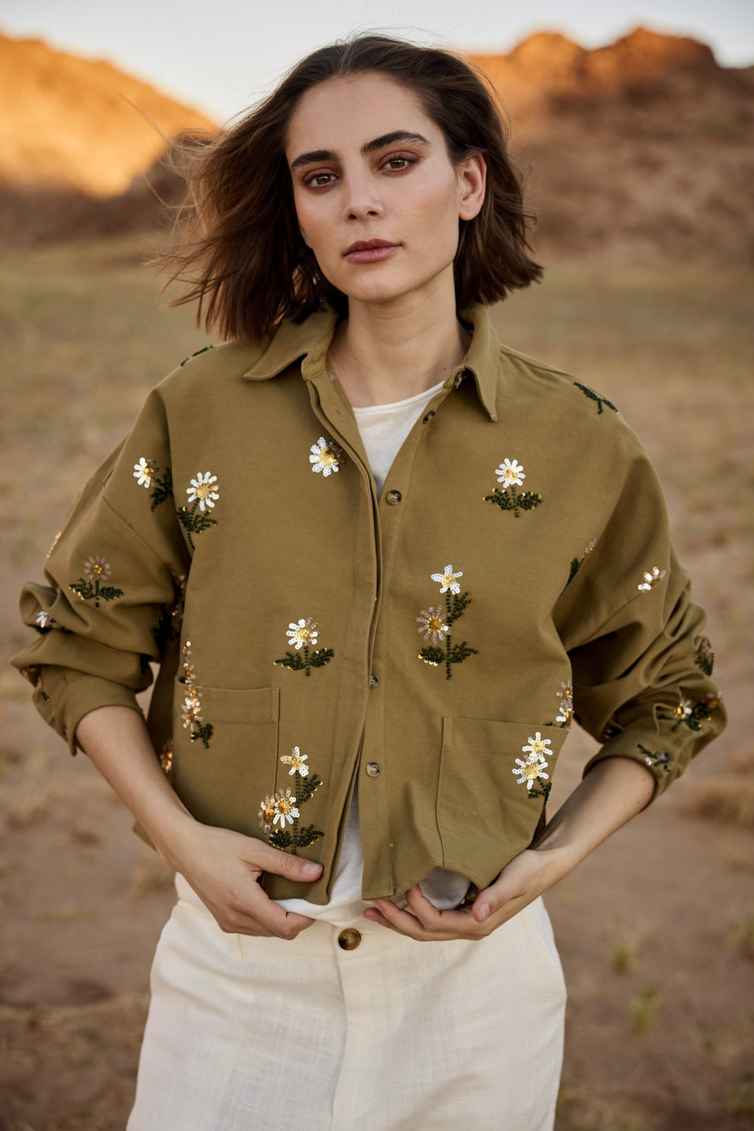 Overshirt-Jacke mit Pailletten-Stickerei