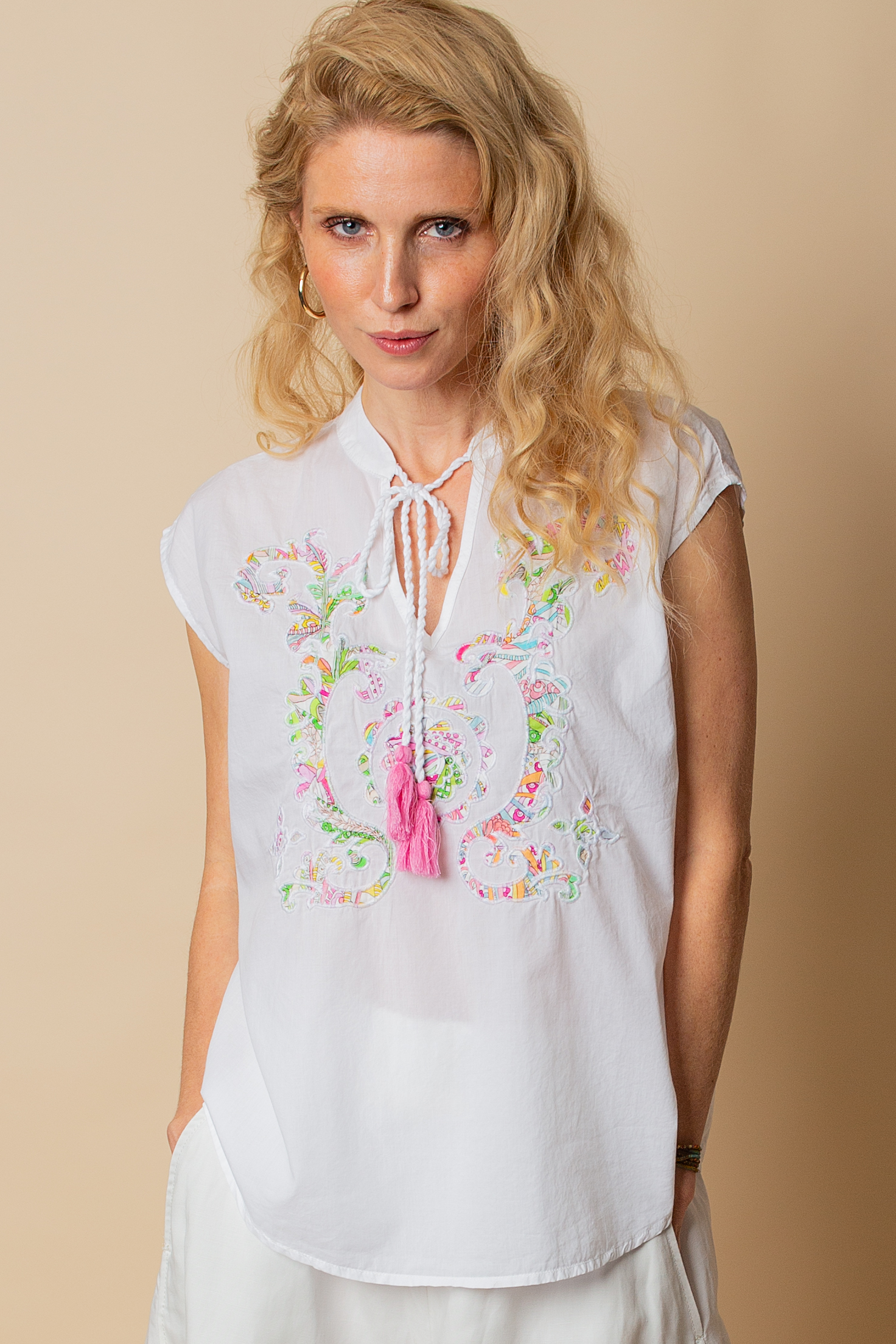Romantischer Boho-Chic in strahlendem Weiß
