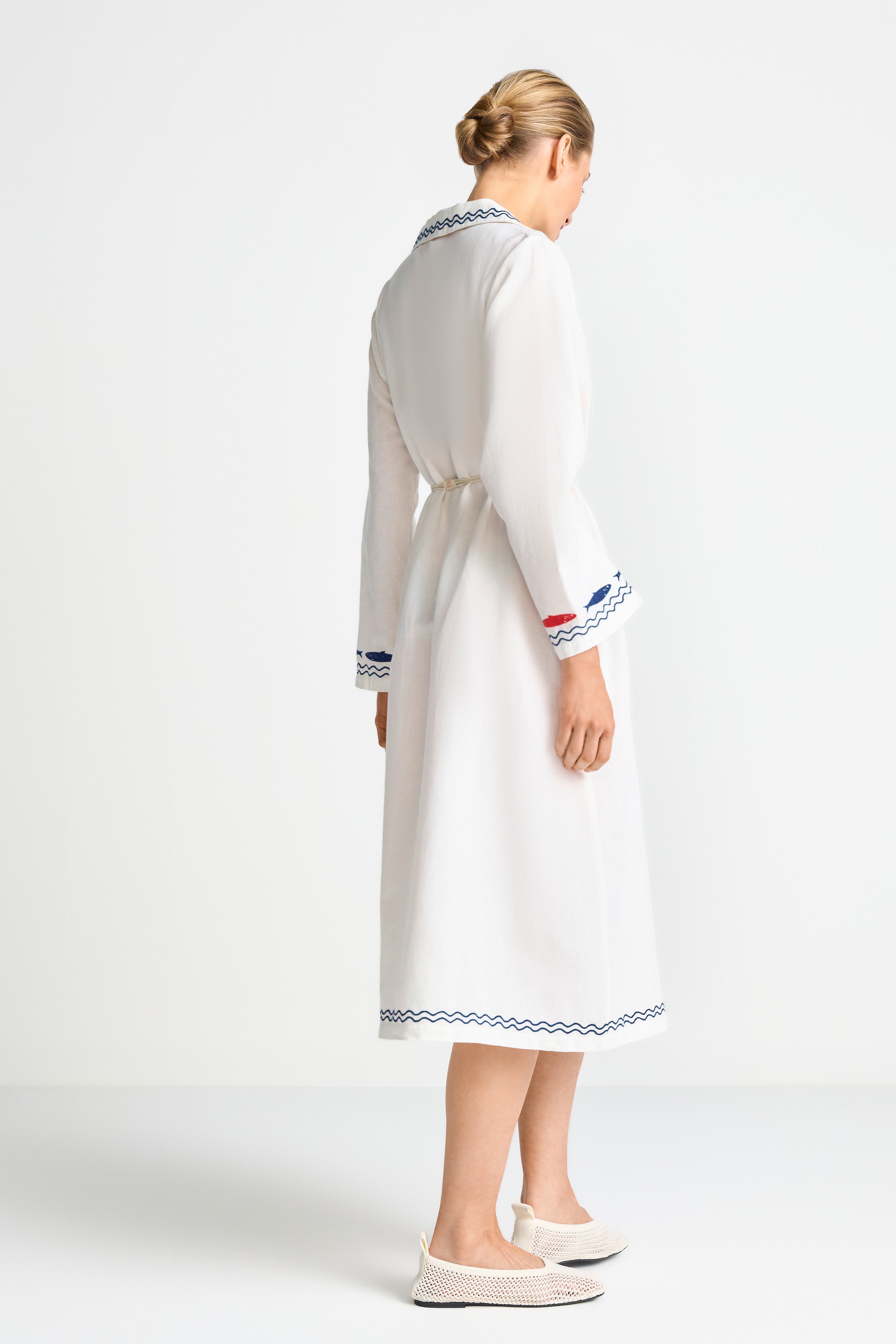 Dein besticktes Leinen-Blusenkleid