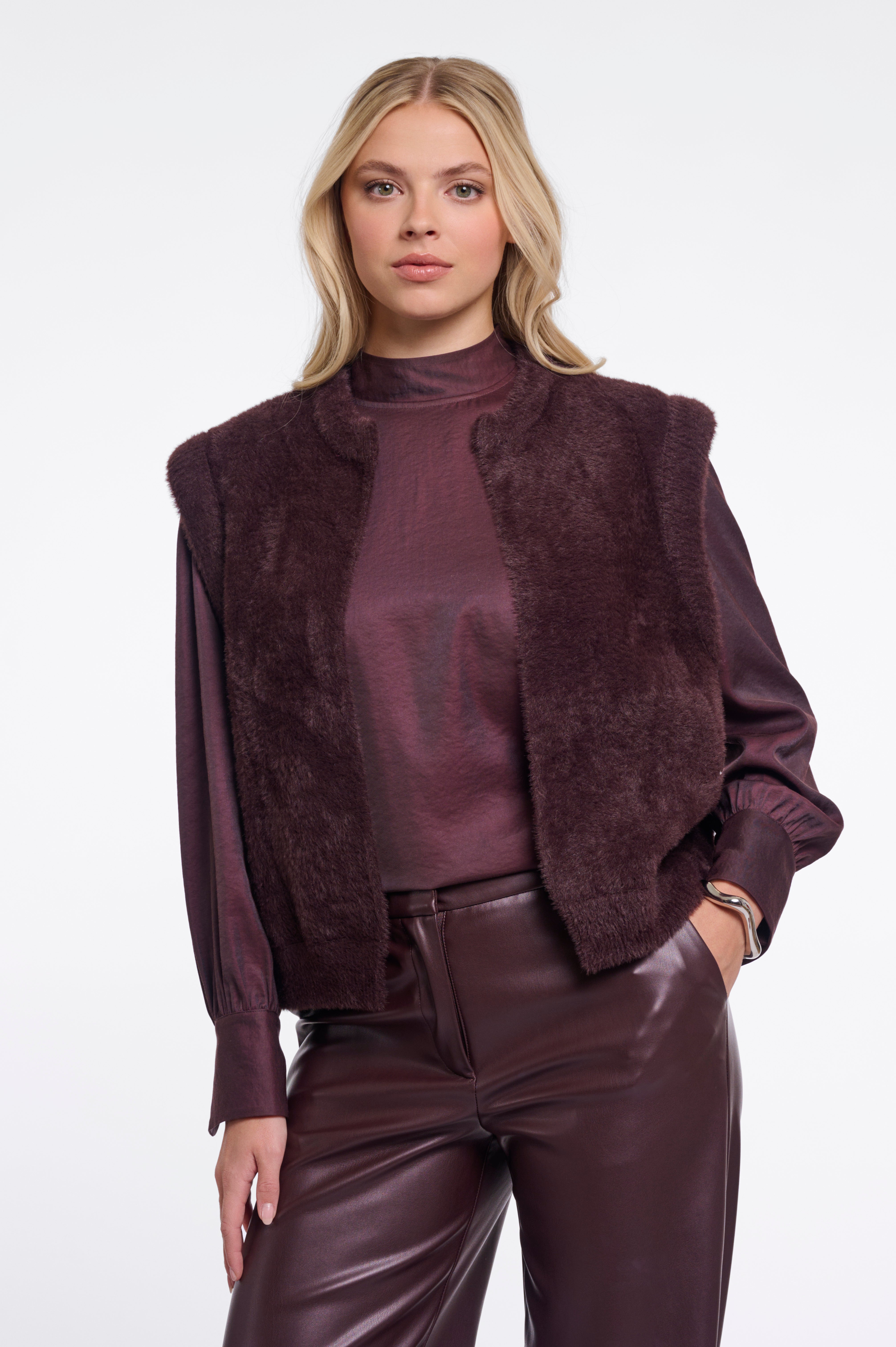 Flauschige Strickweste