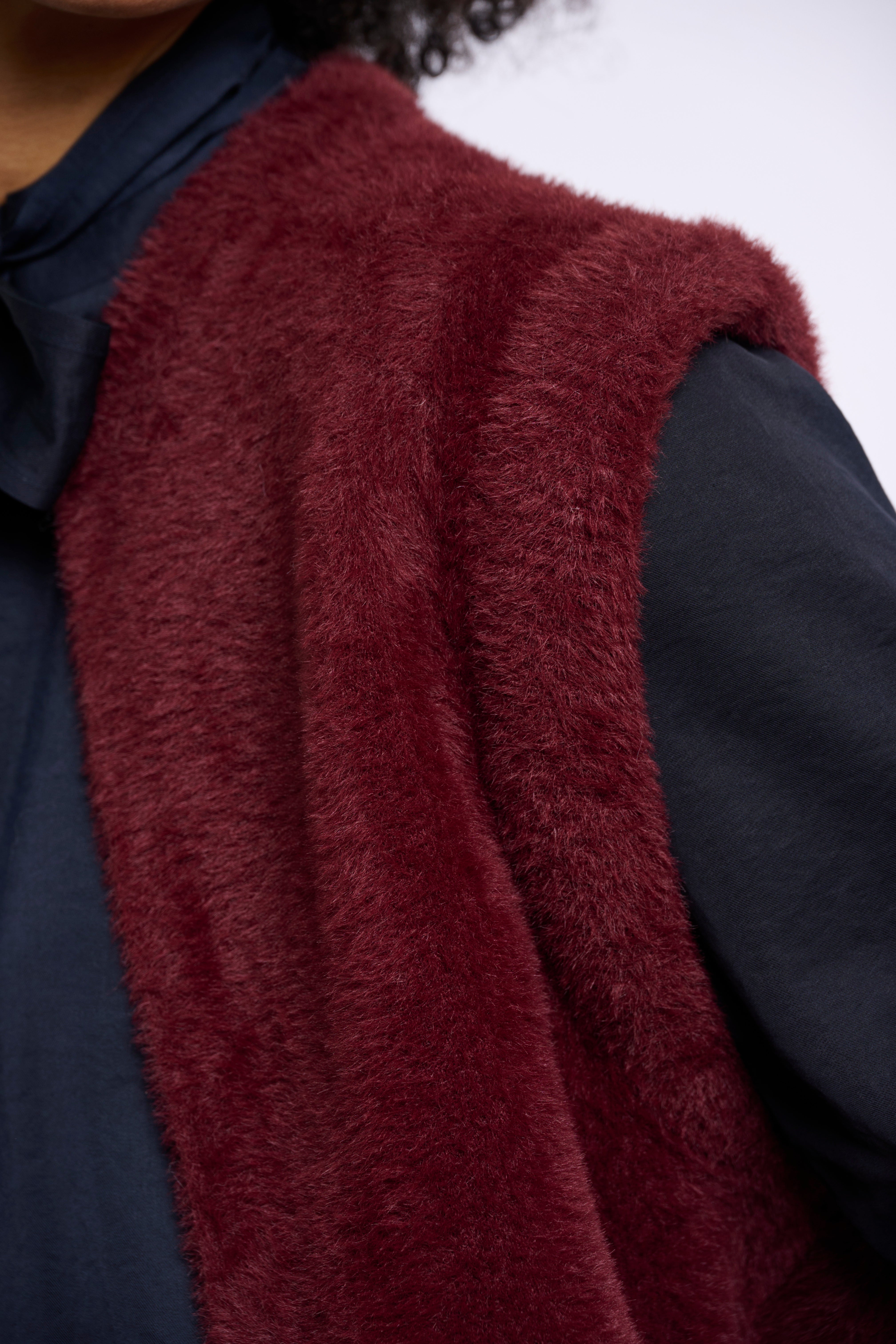 Flauschige Strickweste
