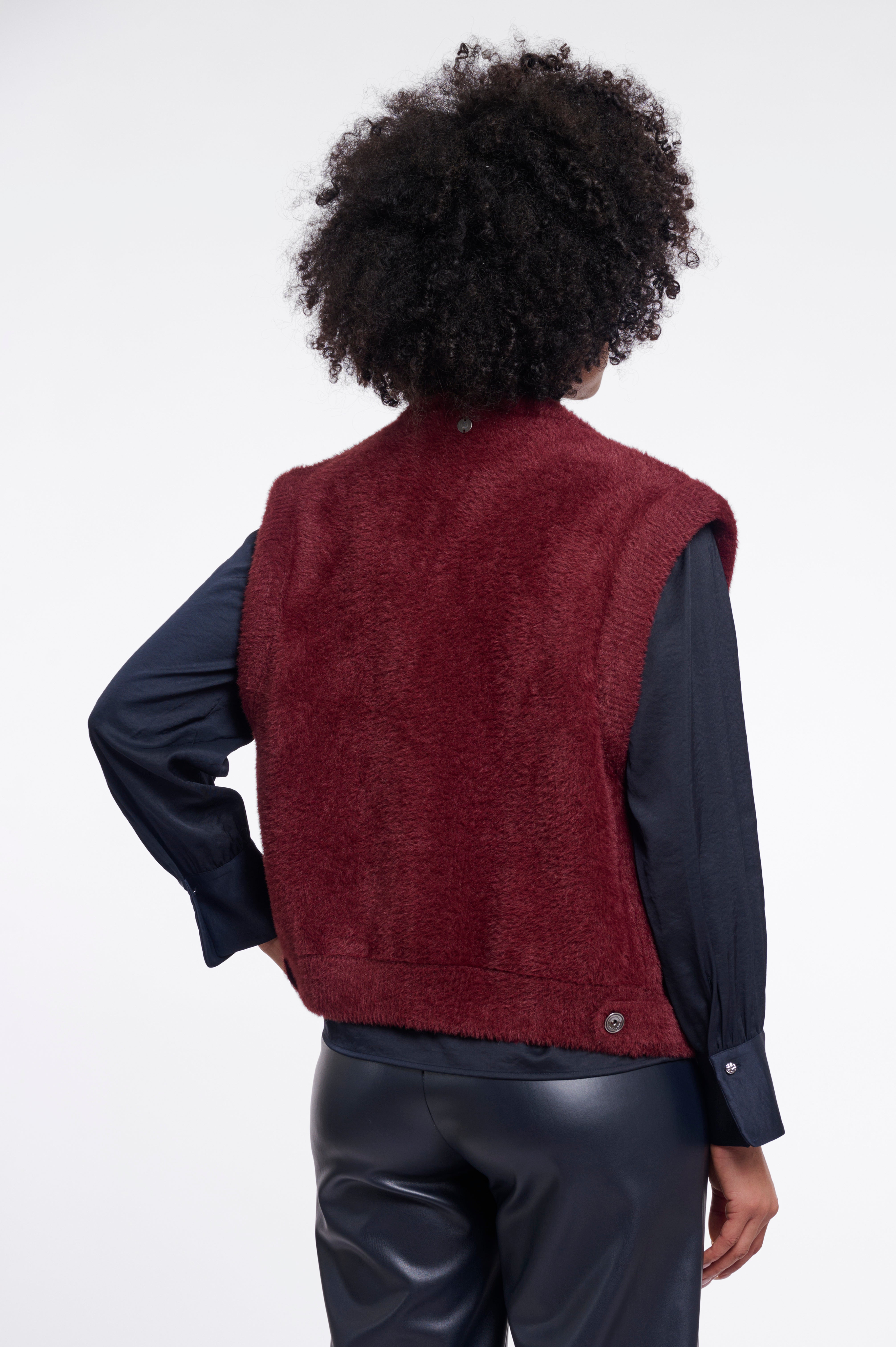 Flauschige Strickweste