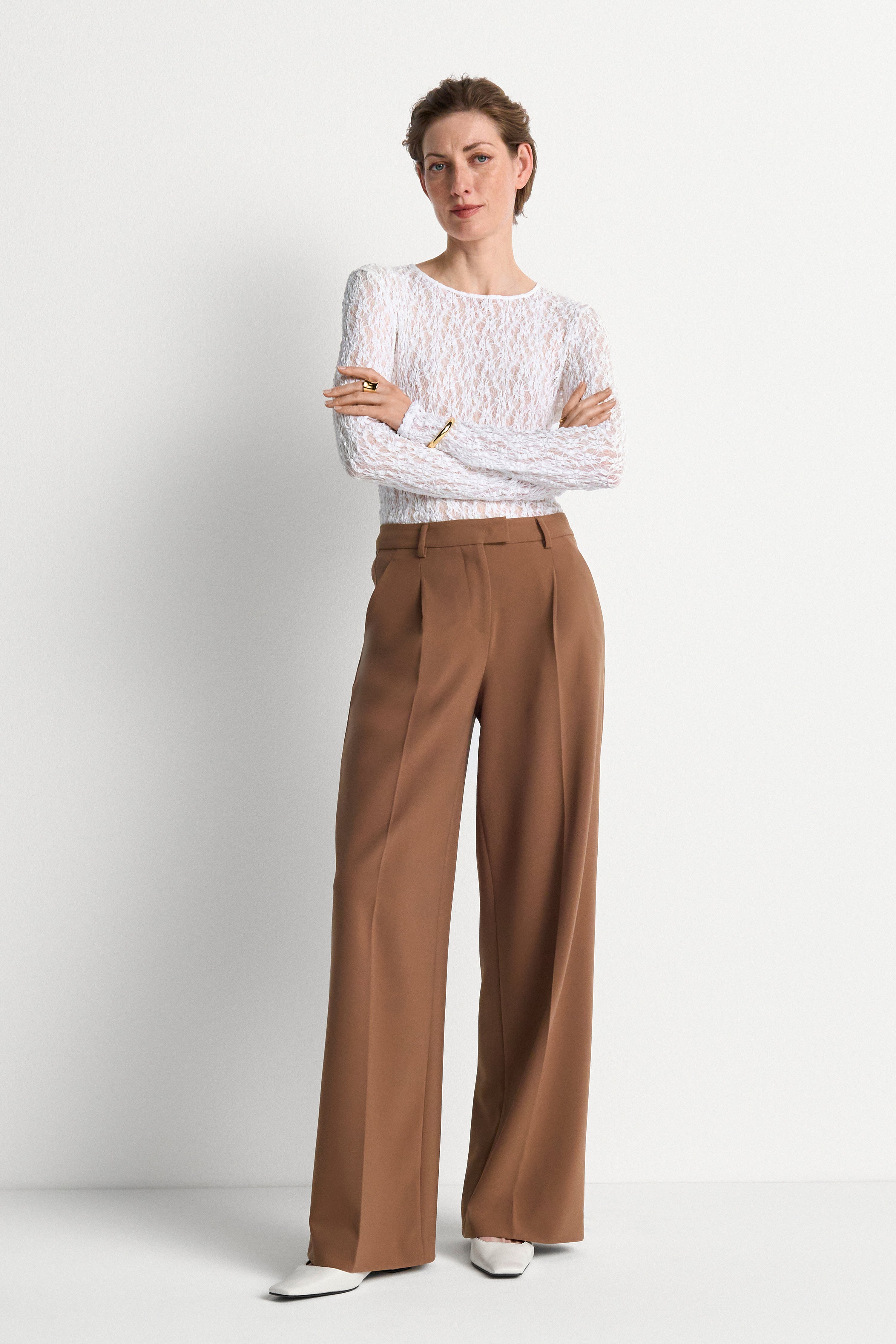 Die elegante Wide-Leg-Hose mit Bundfalten