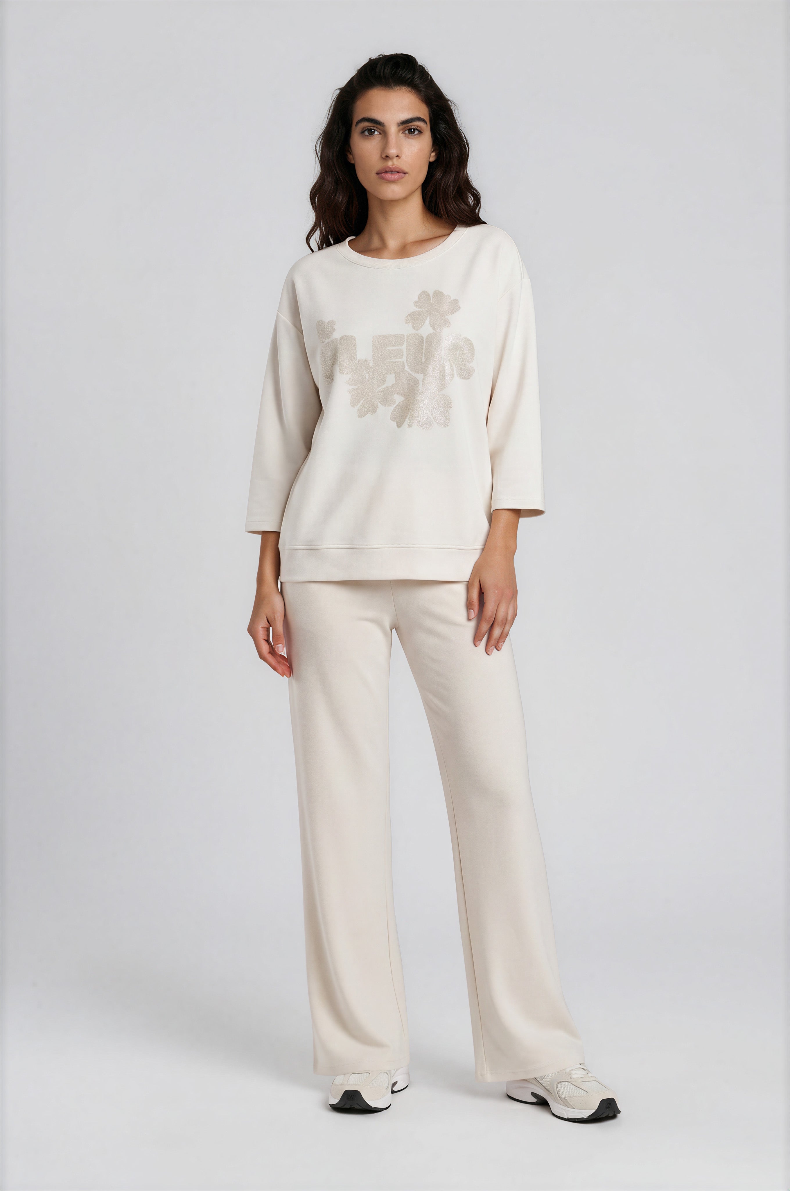 Cozy-Chic in Off-White – Deine neue Wide-Leg-Hose für maximalen Komfort
