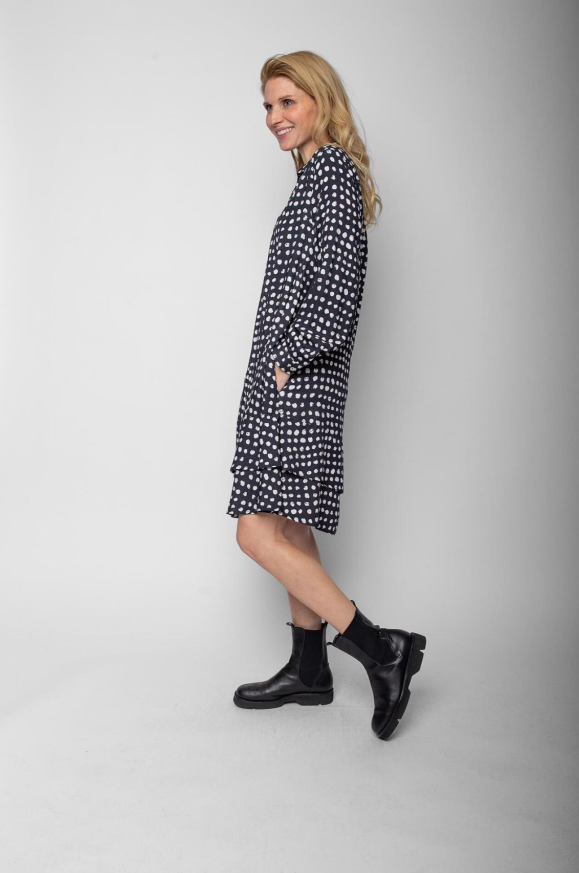 Das Volantkleid im zeitlosen Dot-Print