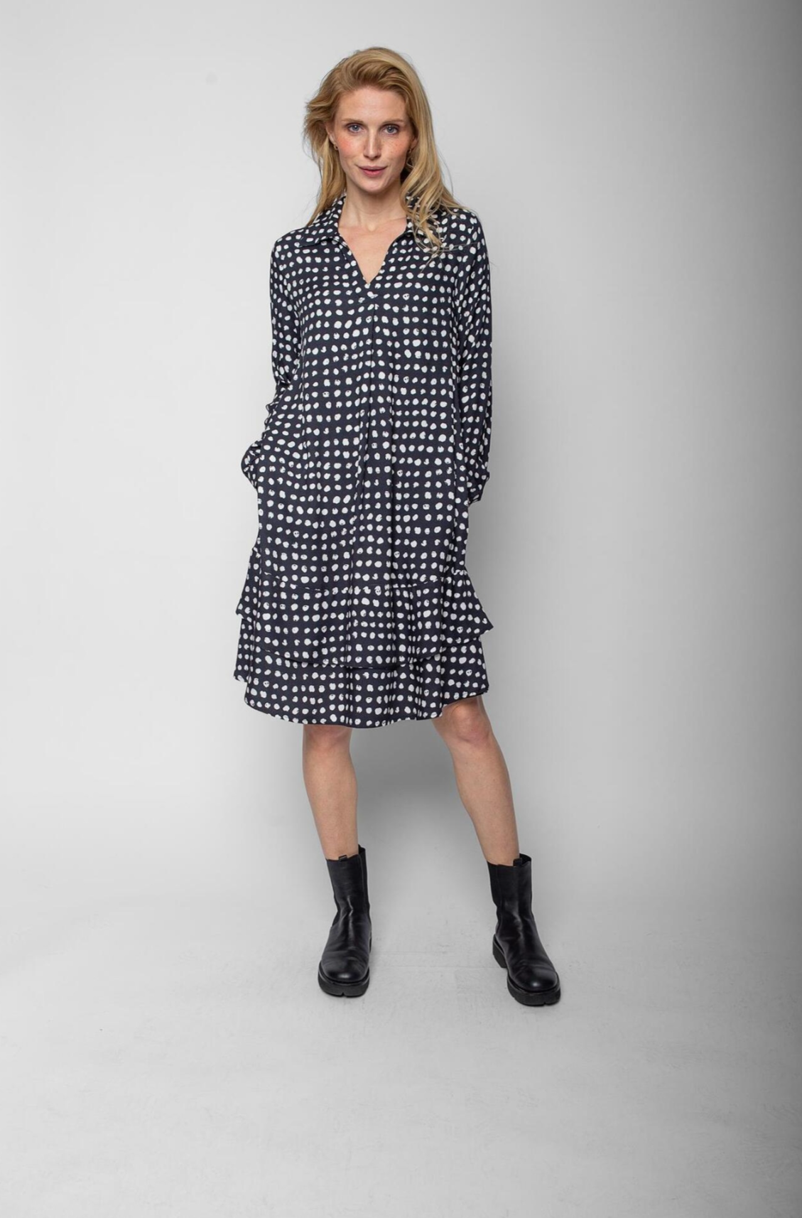 Das Volantkleid im zeitlosen Dot-Print