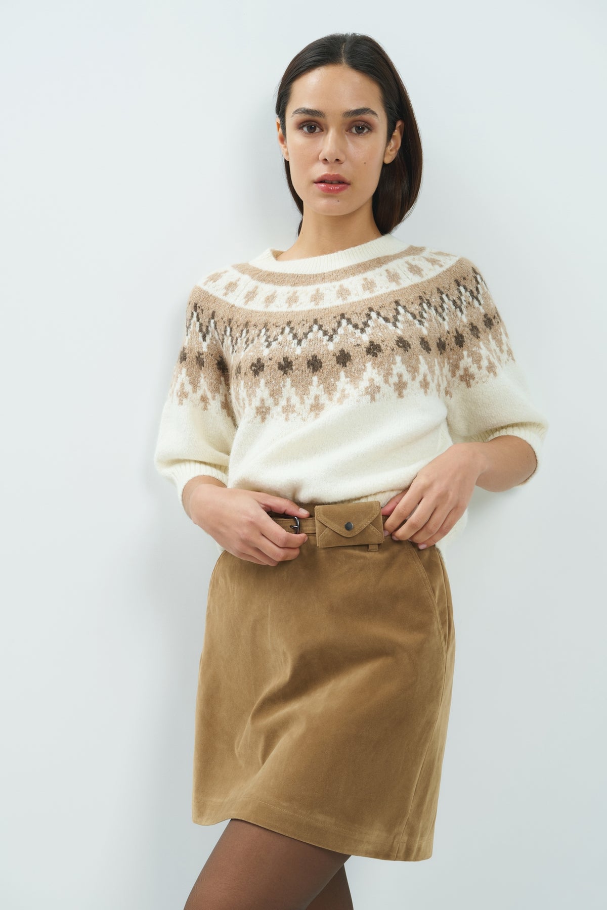 Der Jacquard-Pullover mit halblangem Ärmel