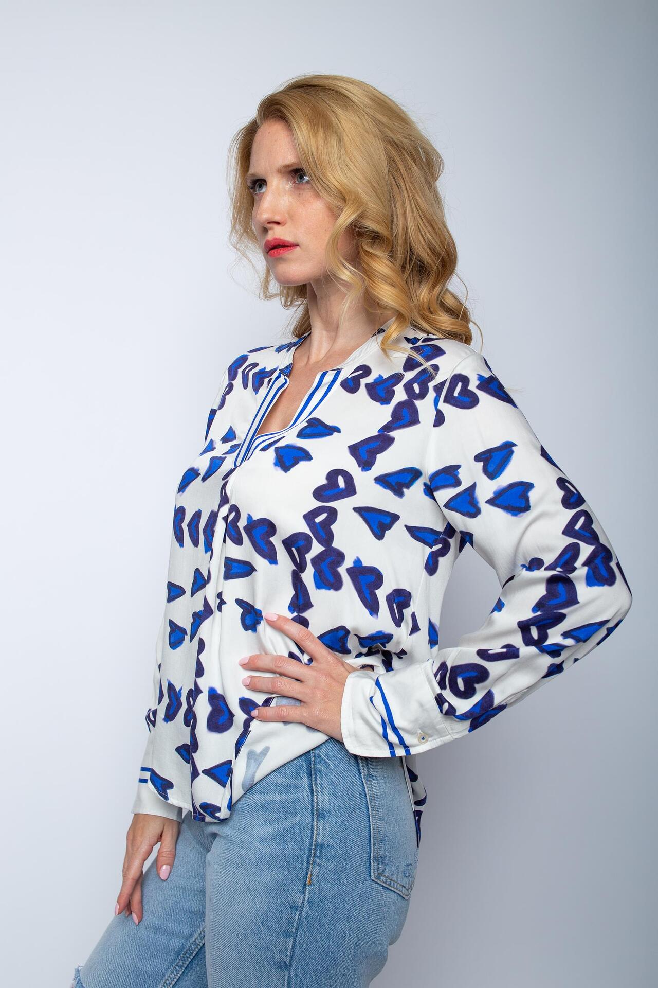 Shirtbluse mit Herzen -Emily van den Bergh