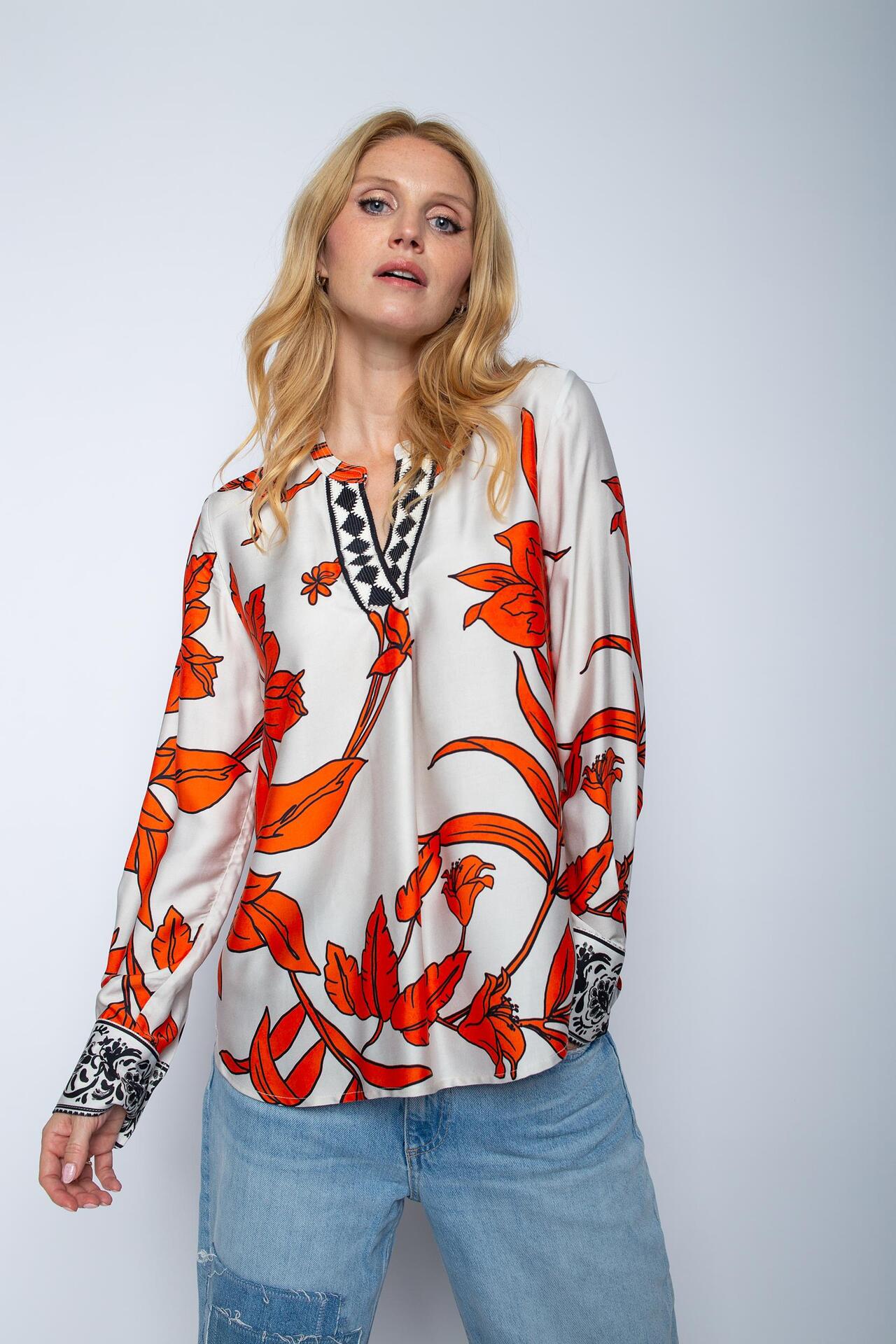 Shirtbluse mit floralen Bordüren Print