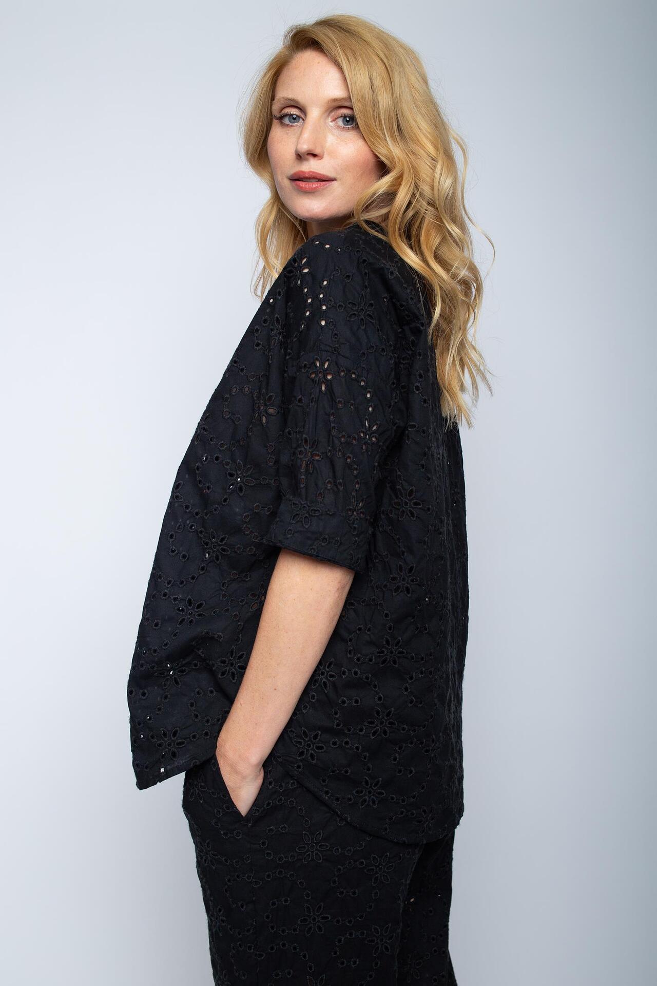 Oversize Lochstickerei Blusenshirt