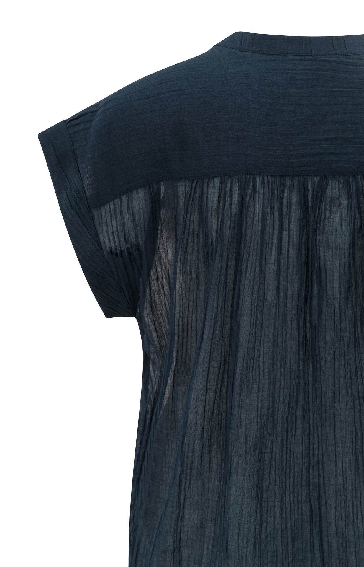 Fließende Bluse mit Polokragen und Flügelärmeln