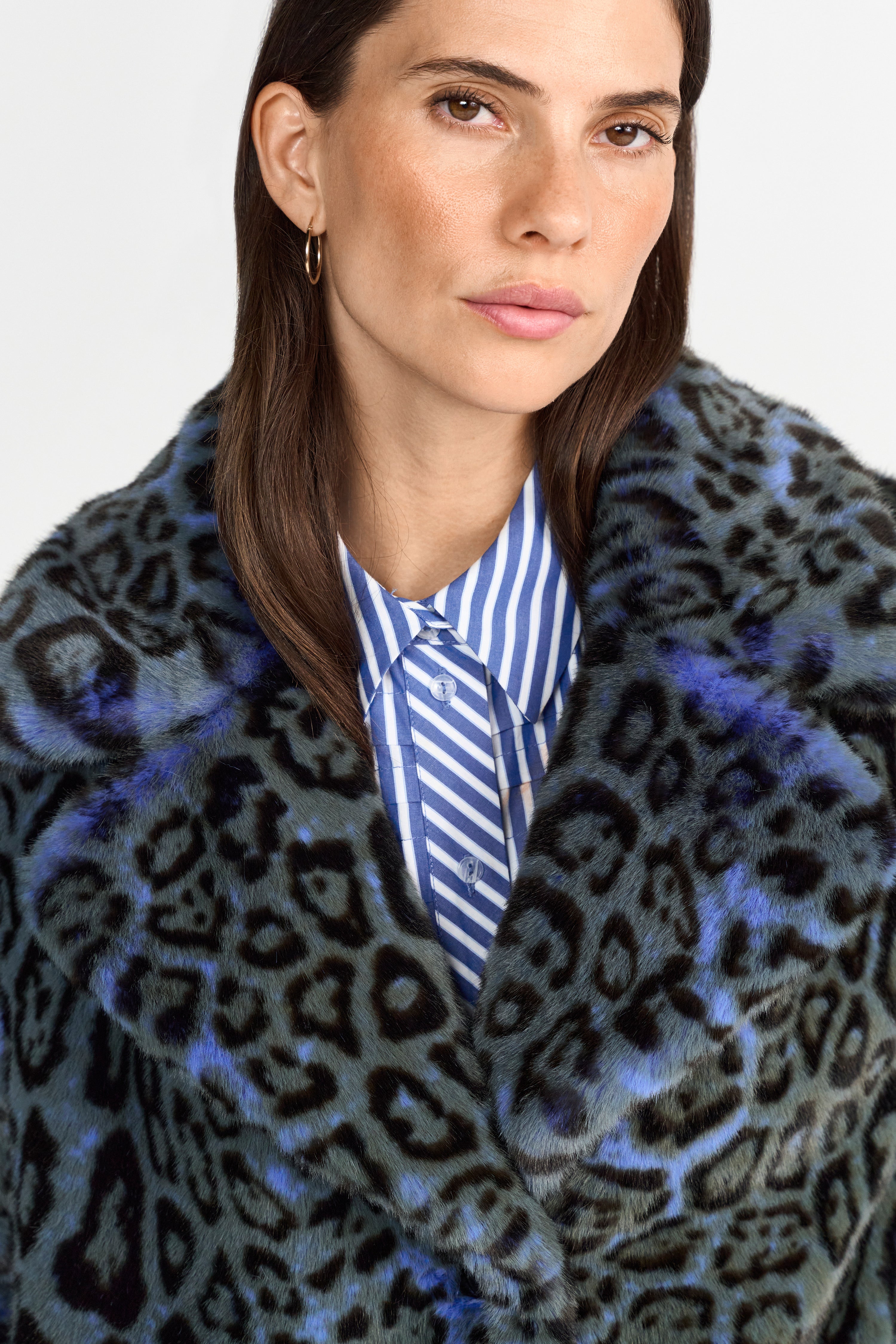 Jacke aus weichem Kunstpelz im Leo-Design