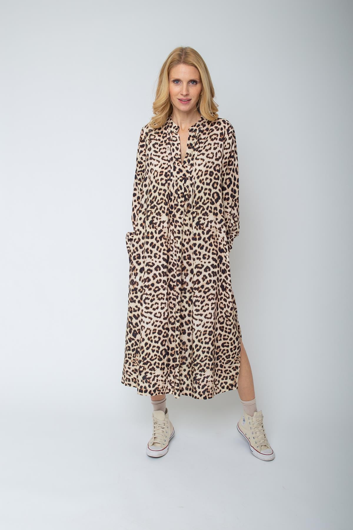 Tunika-Kleid mit Leo & Streifen