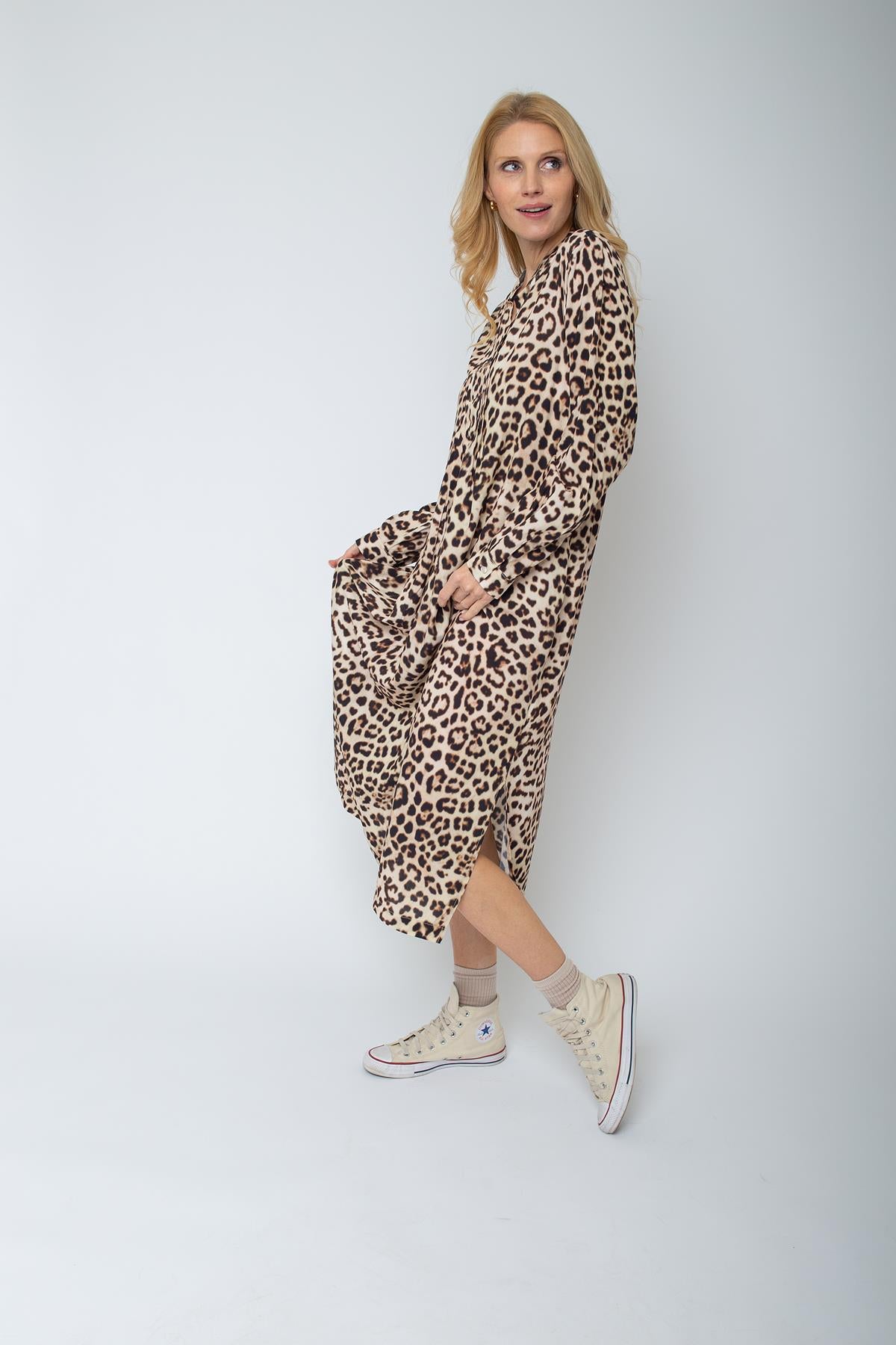 Tunika-Kleid mit Leo & Streifen