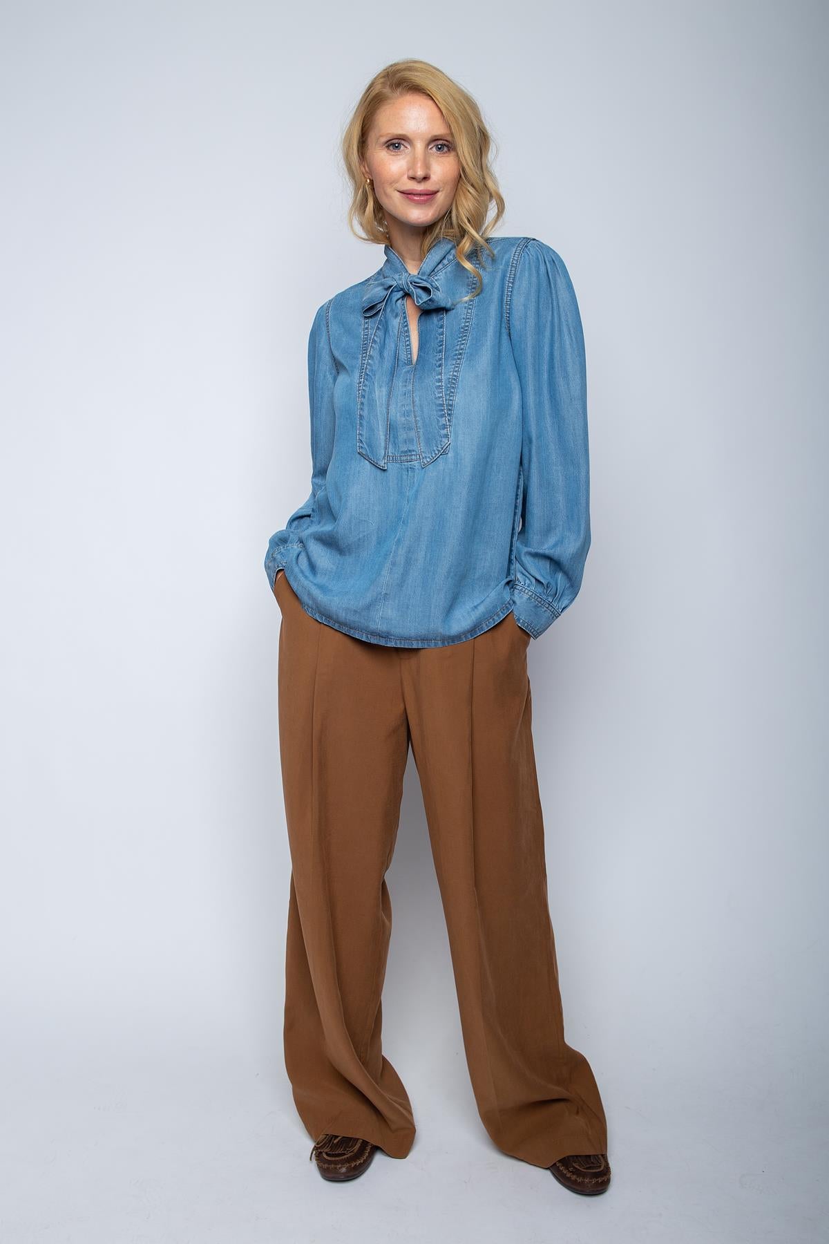 Trendige Schluppen-Shirtbluse
