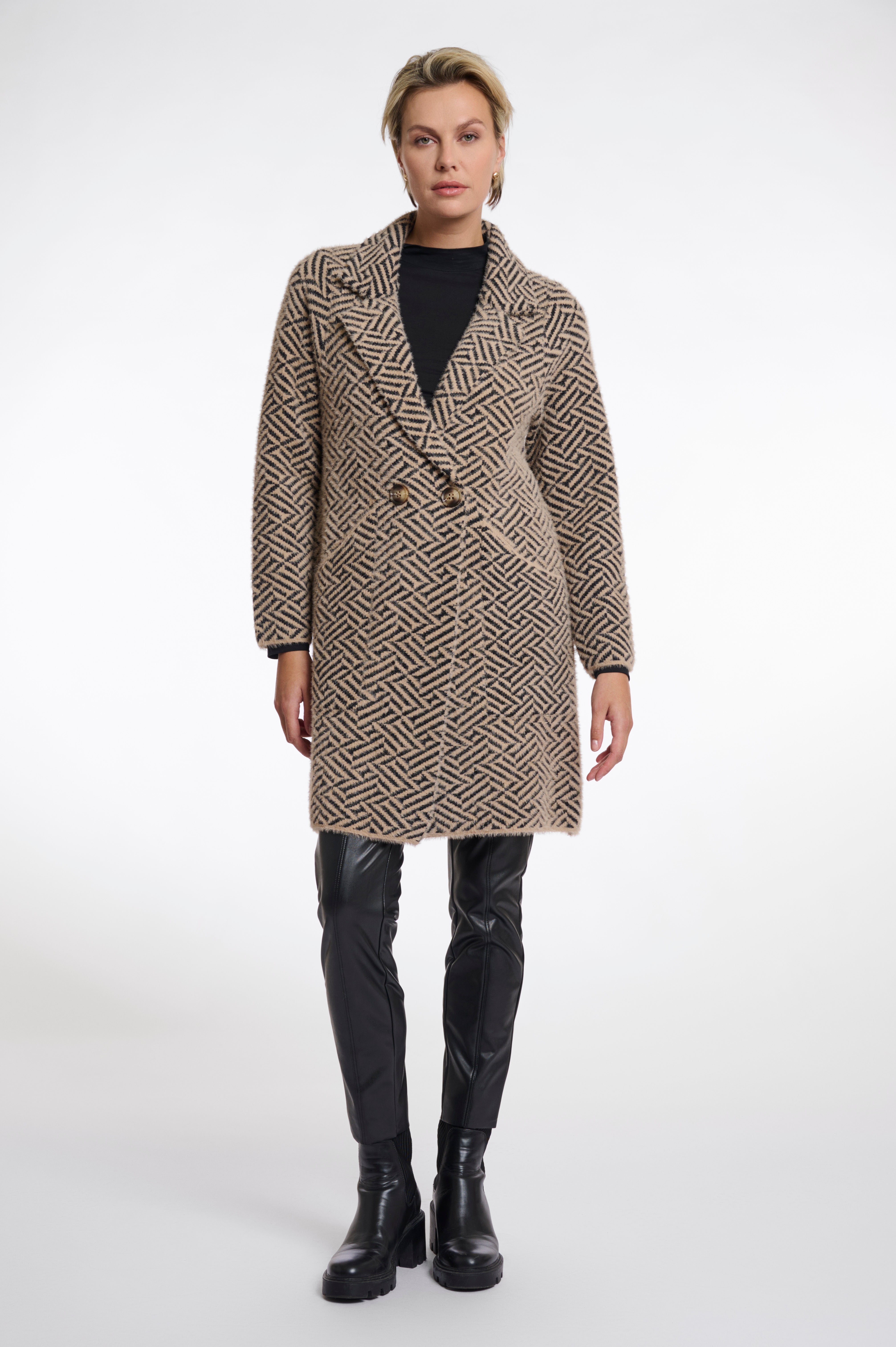 Strickjacke in Midi  länge "Madina"