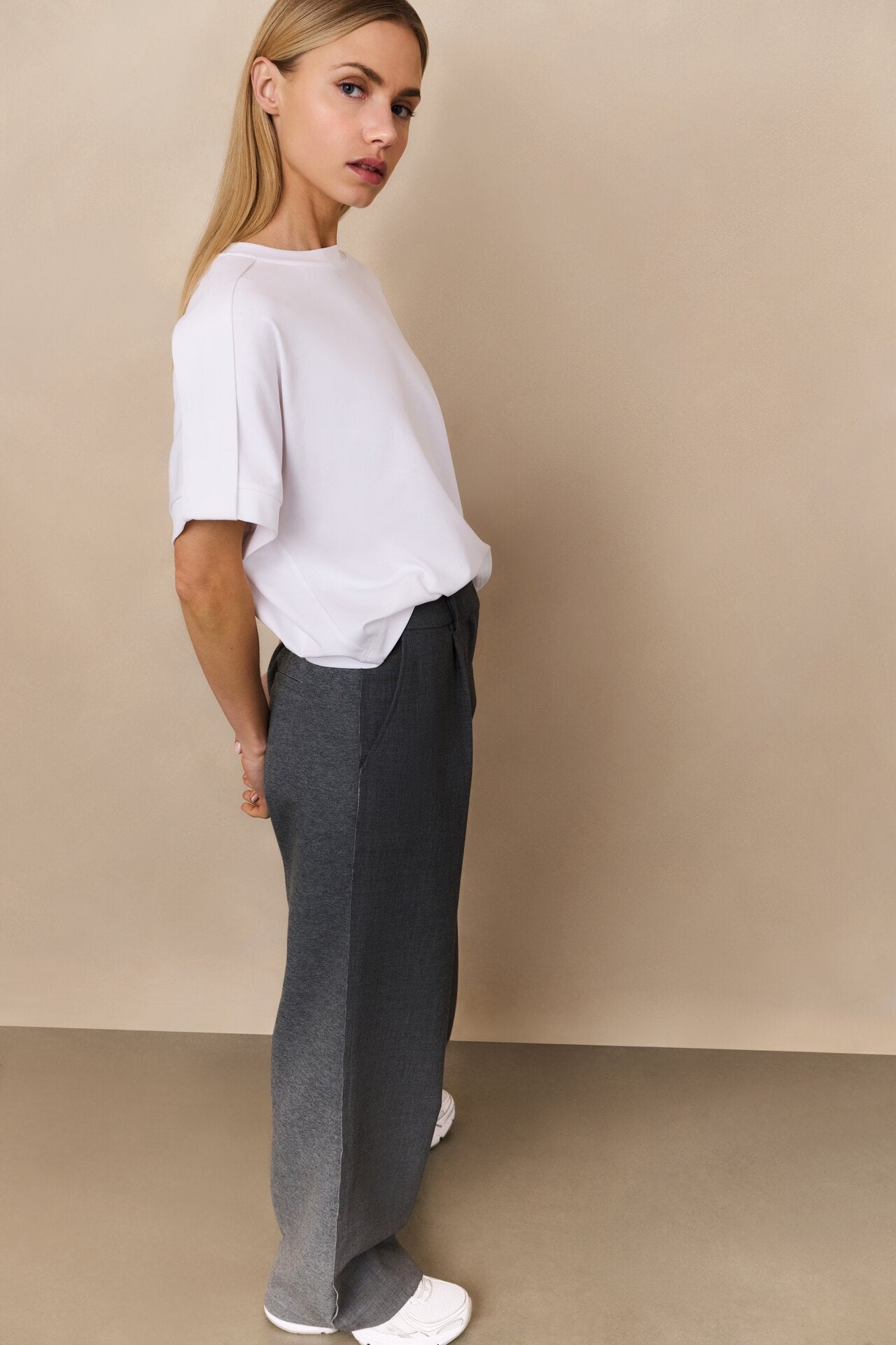 Kurzärmeliges Jersey-Oberteil mit Faltendetail