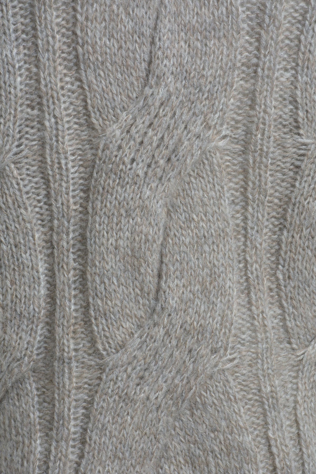 Zopfstrickjacke mit V-Ausschnitt