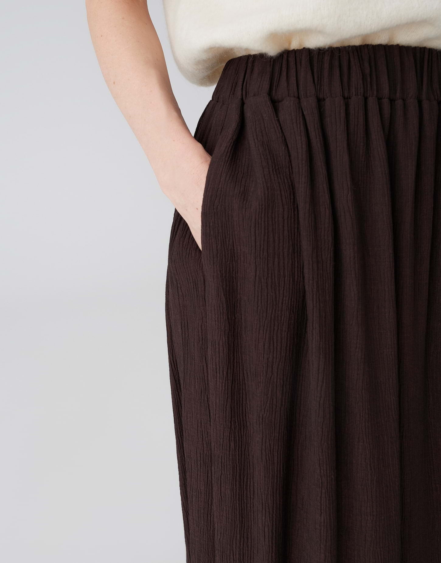 A-Linien-Rock in fließender Eleganz mit modernem Crinkle-Finish