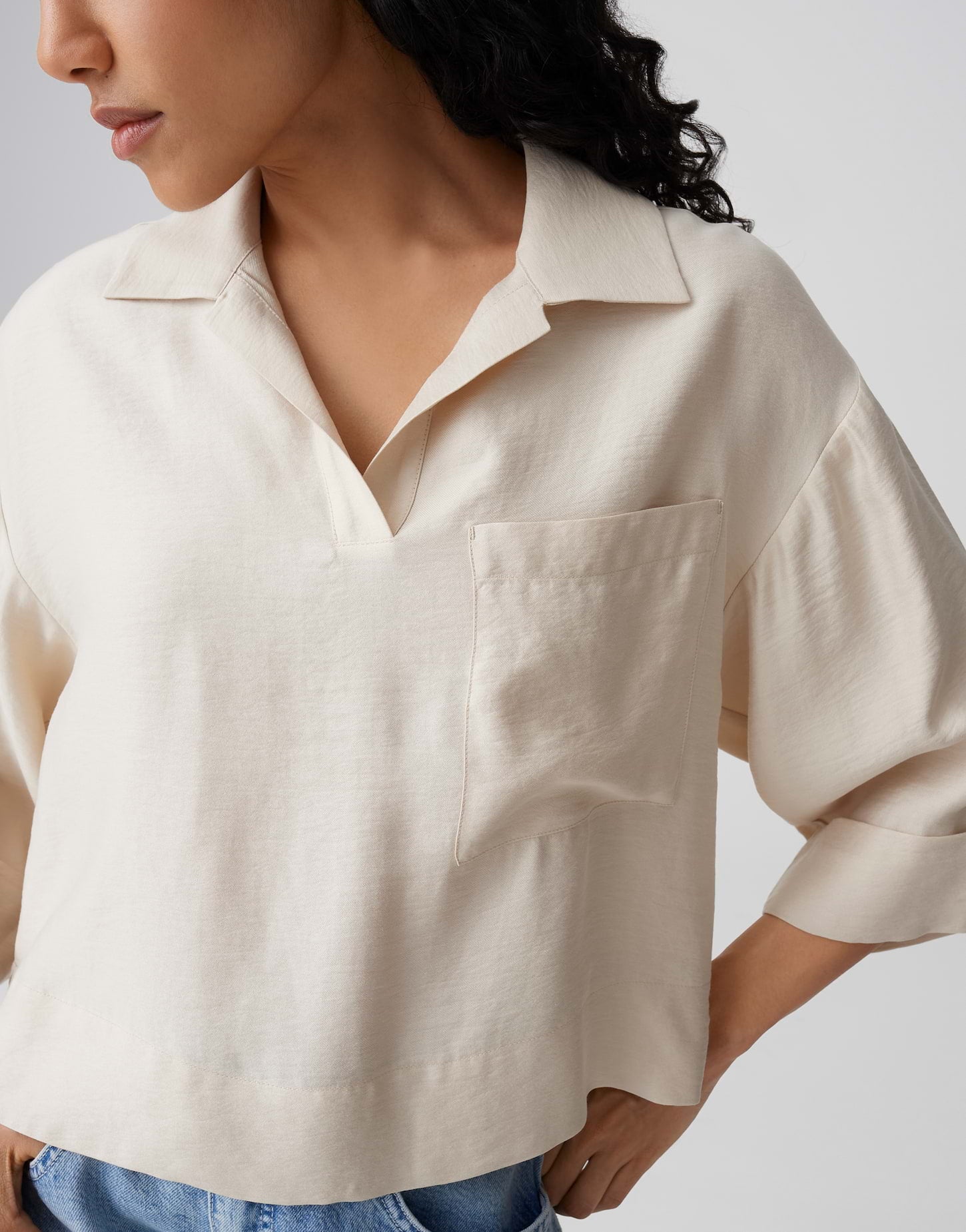 Die schimmernde Oversized-Bluse