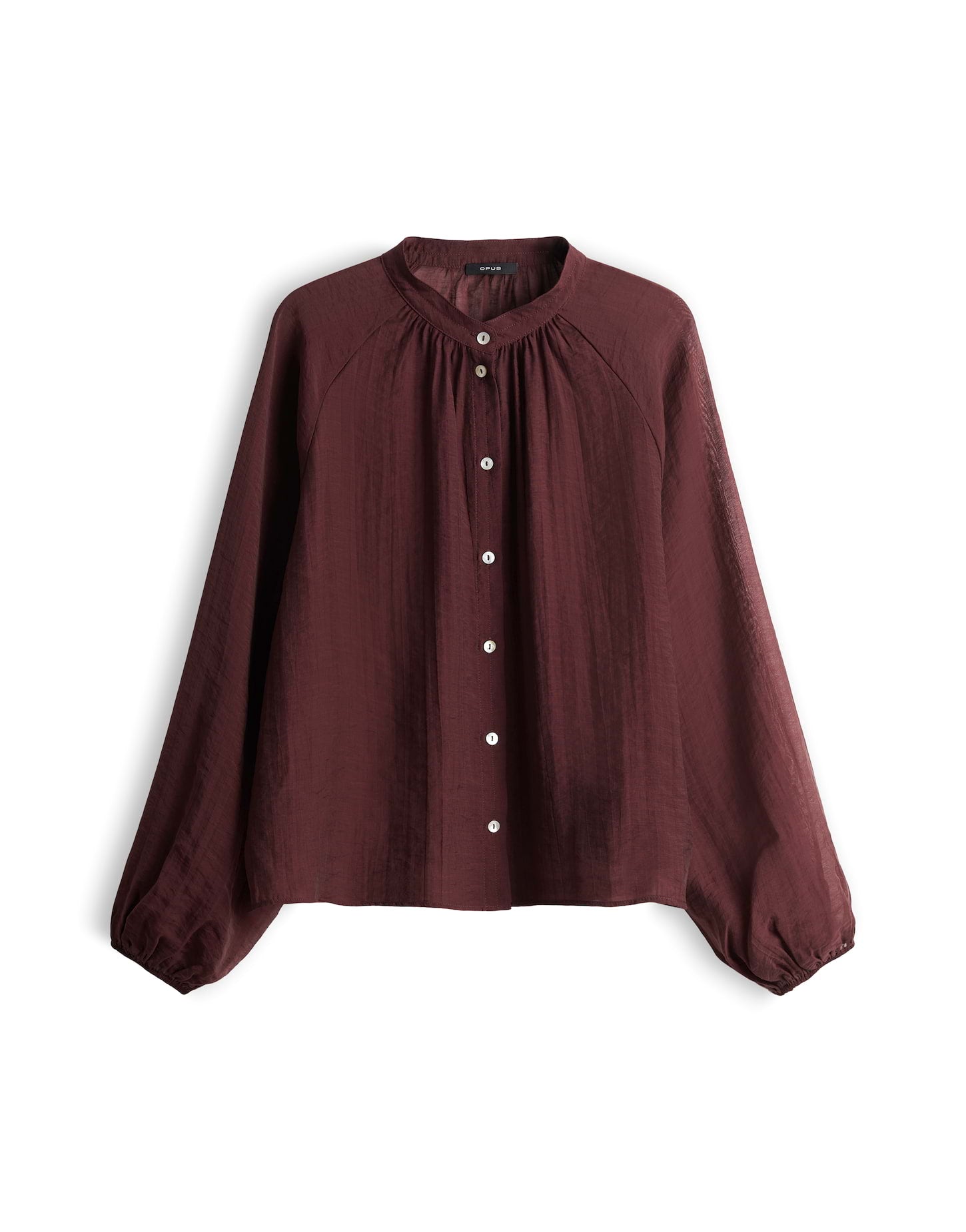 Doppelter Style-Favorit – Die luftige Stehkragenbluse in zwei Trendfarben