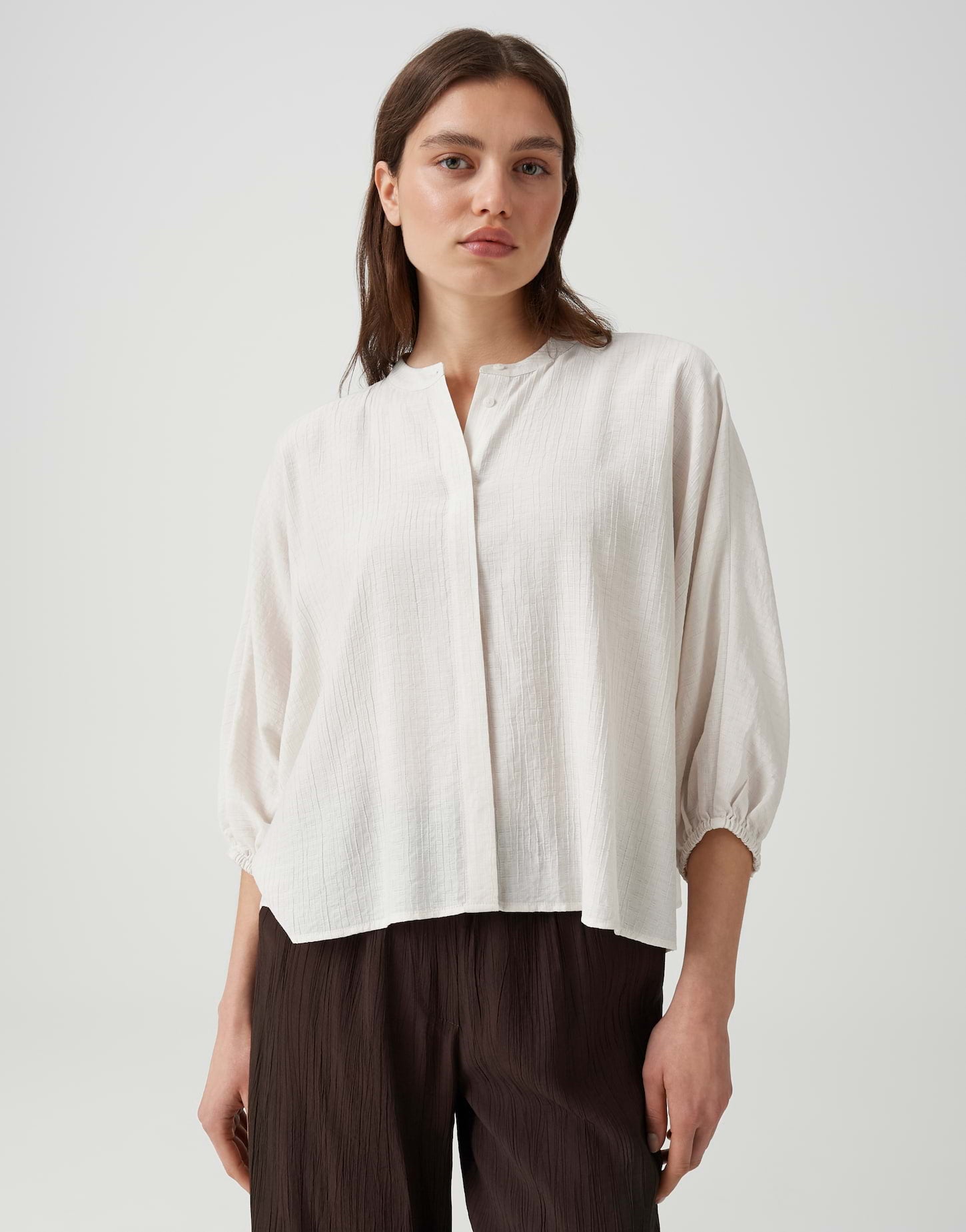 Oversized-Bluse mit Crinkle-Effekt
