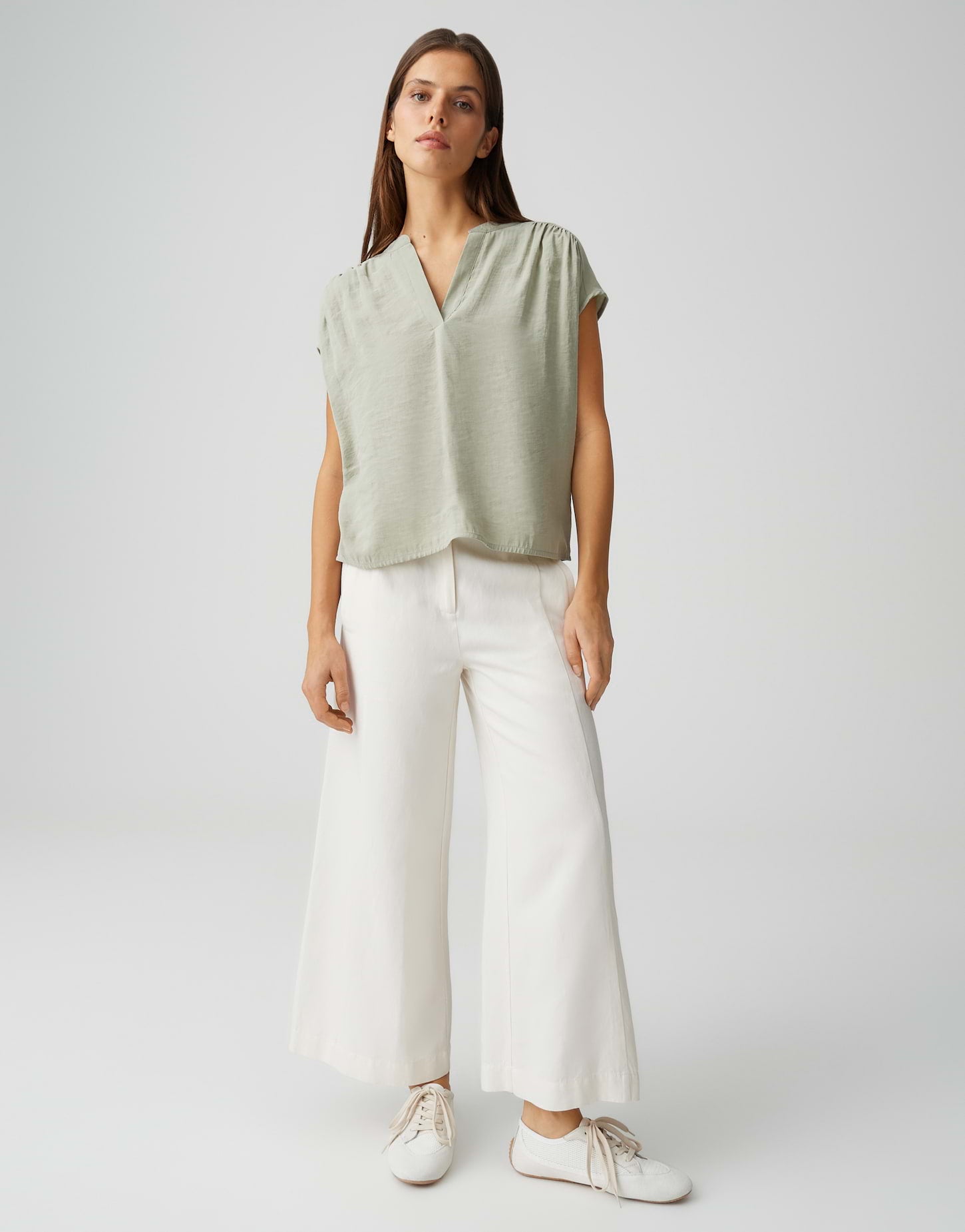 Fließende Bluse mit edlen Falten-Details