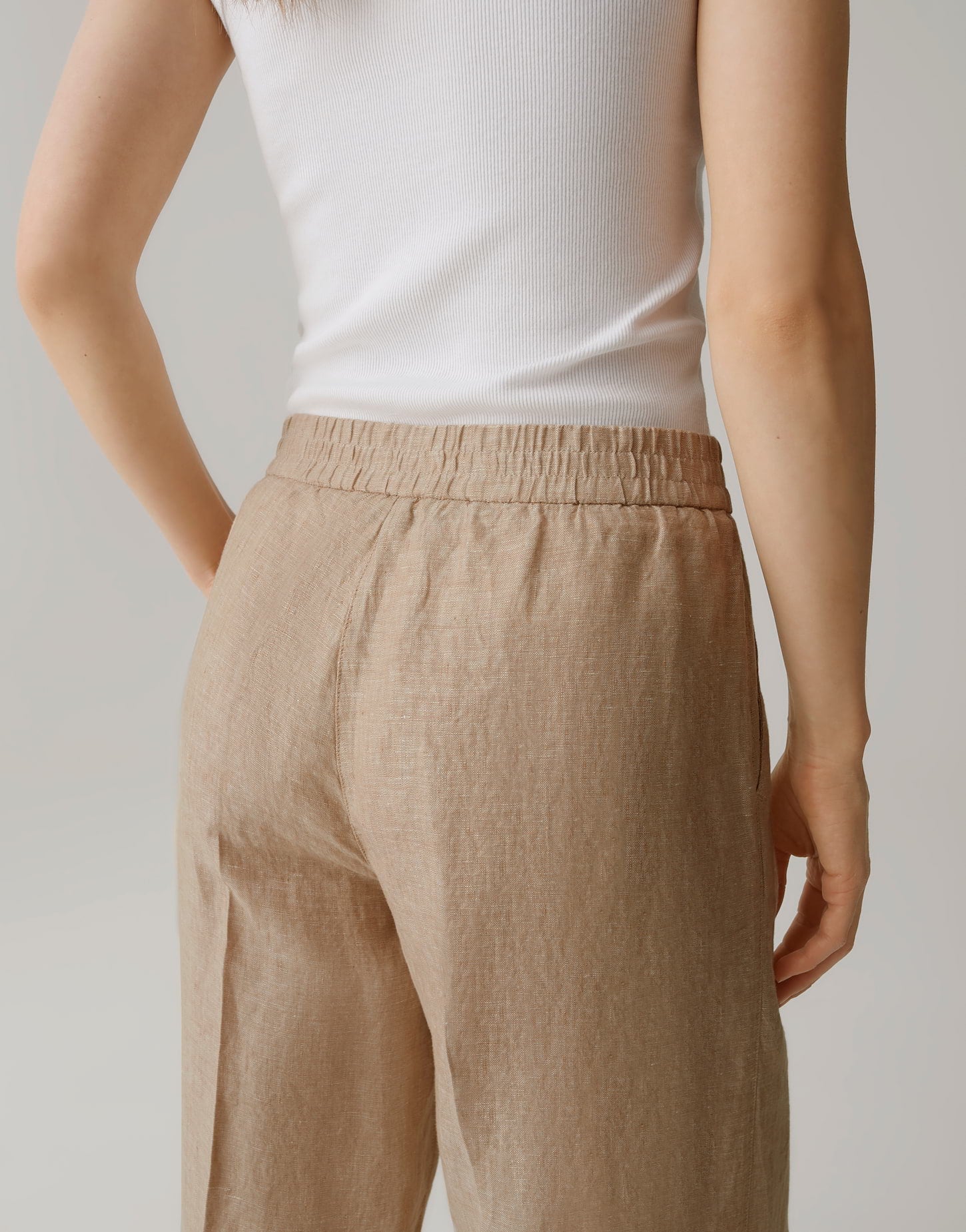 Zeitlose Hose in  Leinen-Eleganz für warme Tage