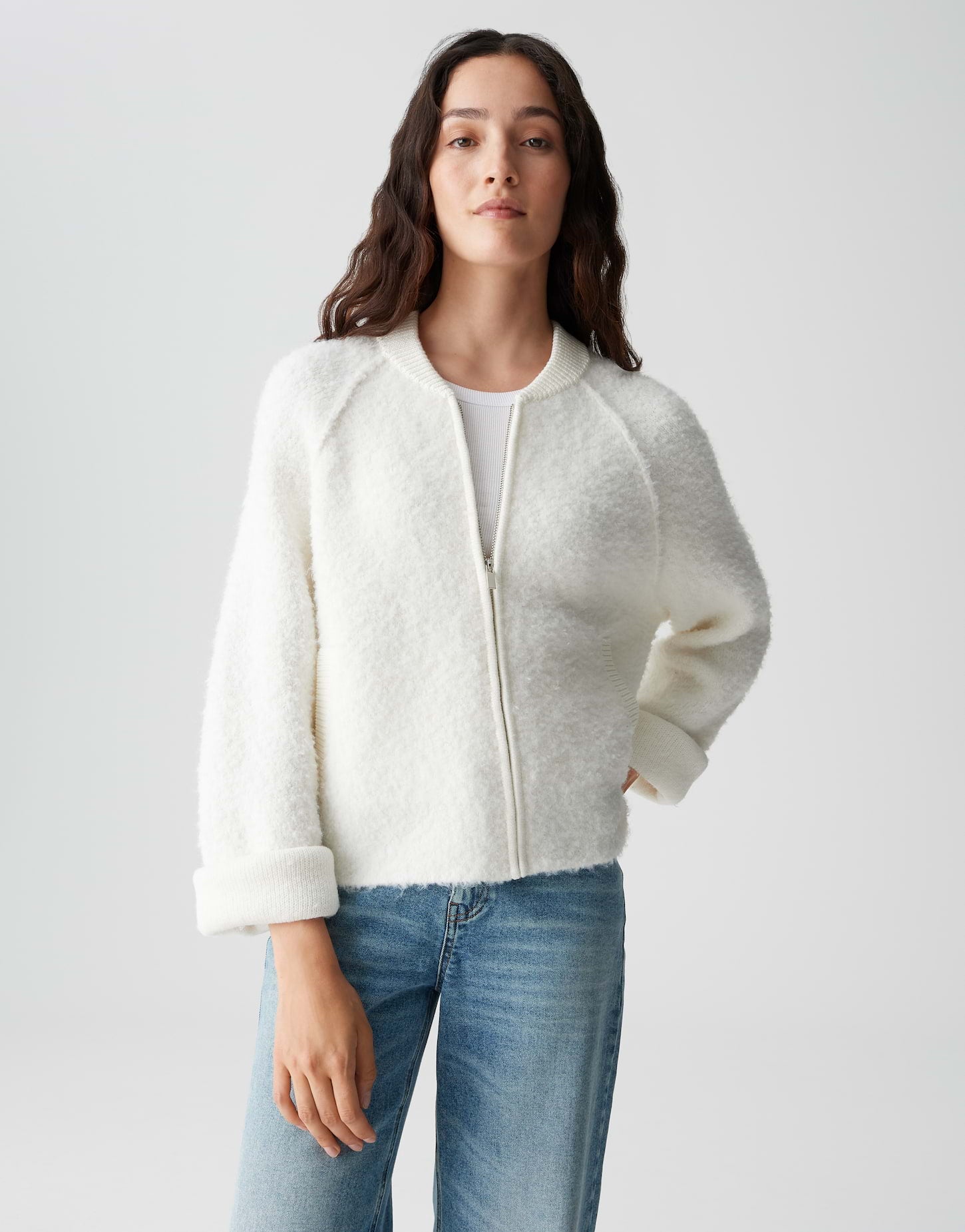 Strickjacke im Blousonstil aus softem Bouclé-Garn