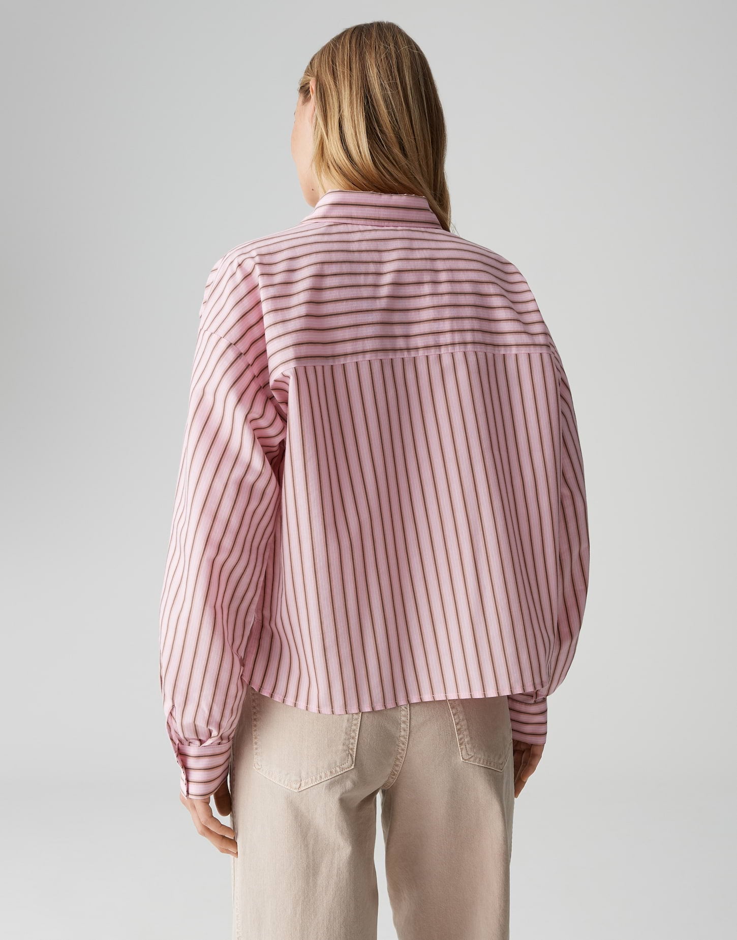 Stylische Bluse mit Streifen & modernem Fledermausärmel